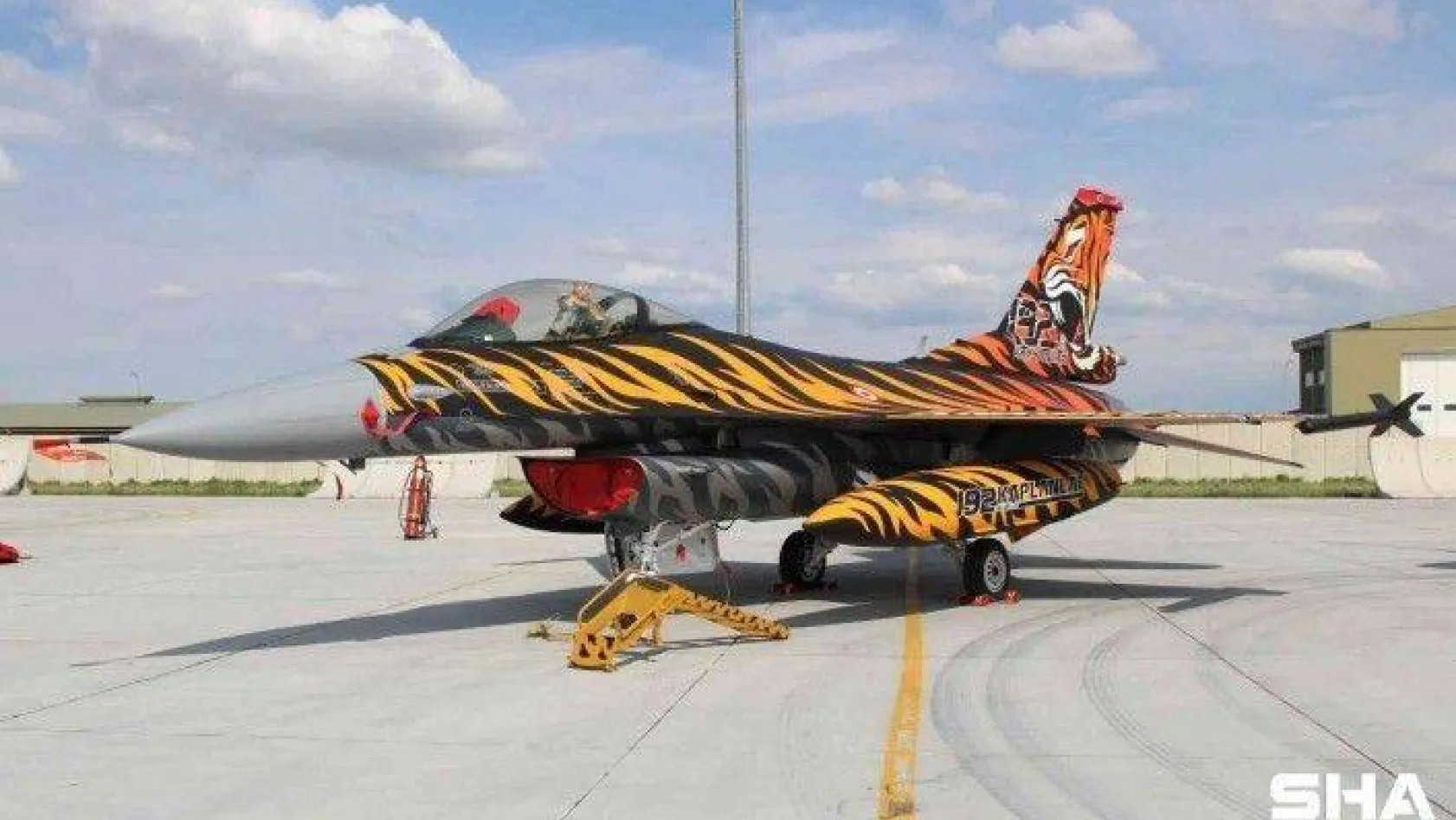 Türk F-16'ları Yunanistan'a gidiyor