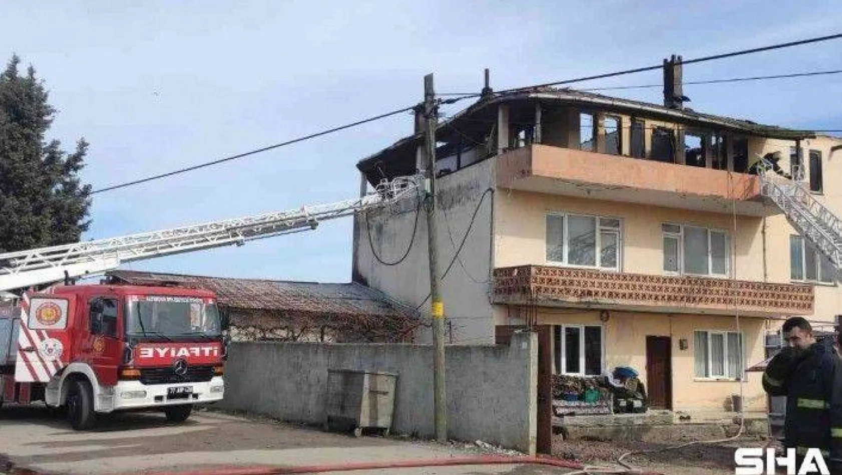 Yalova'da çatı katı yangını