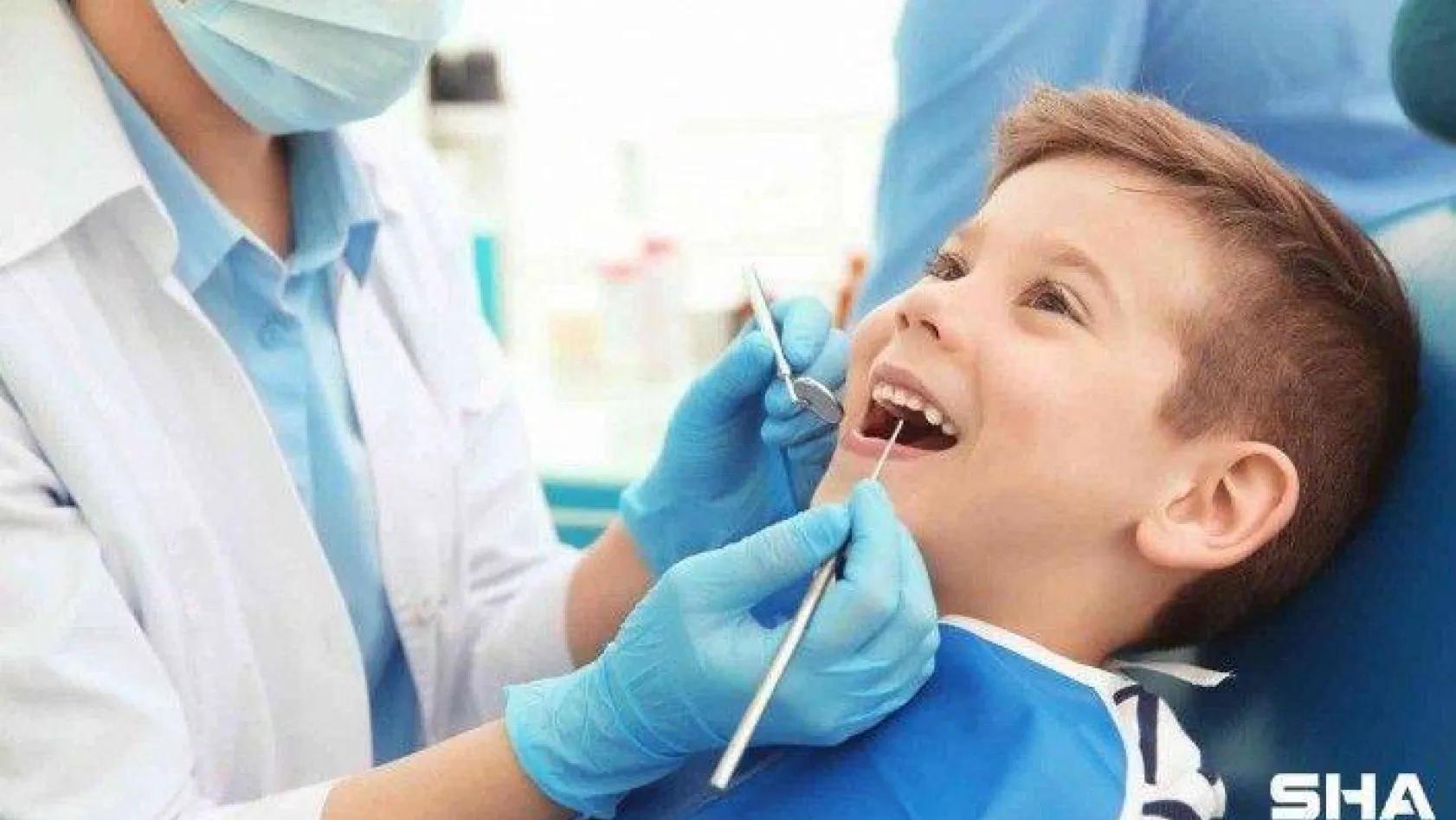 Çocukluk dönemi diş bozuklukları özgüven eksikliğine sebep olabiliyor