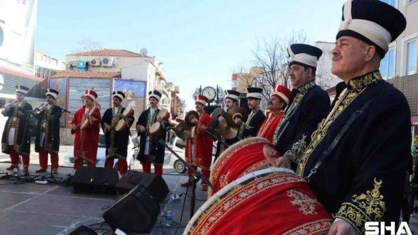Fatih Sultan Mehmet'in İstanbul'a fethe çıkış yıldönümü törenle kutlandı
