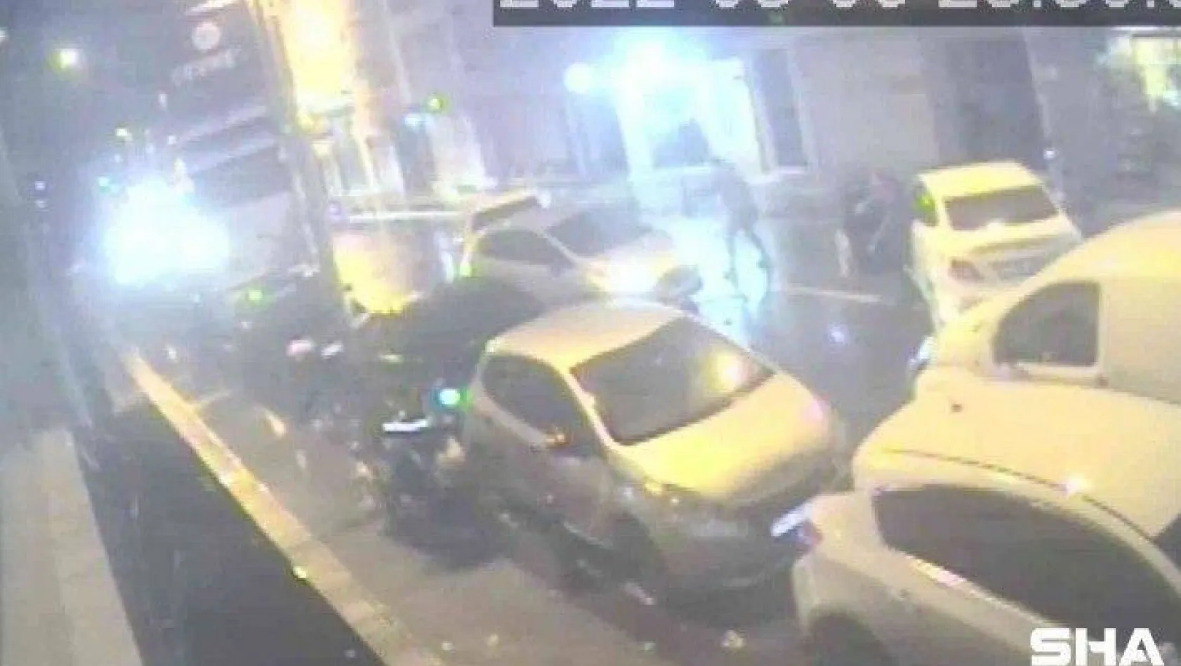 Kadıköy'de polis ile korsan taksici arasında nefes kesen kovalamaca