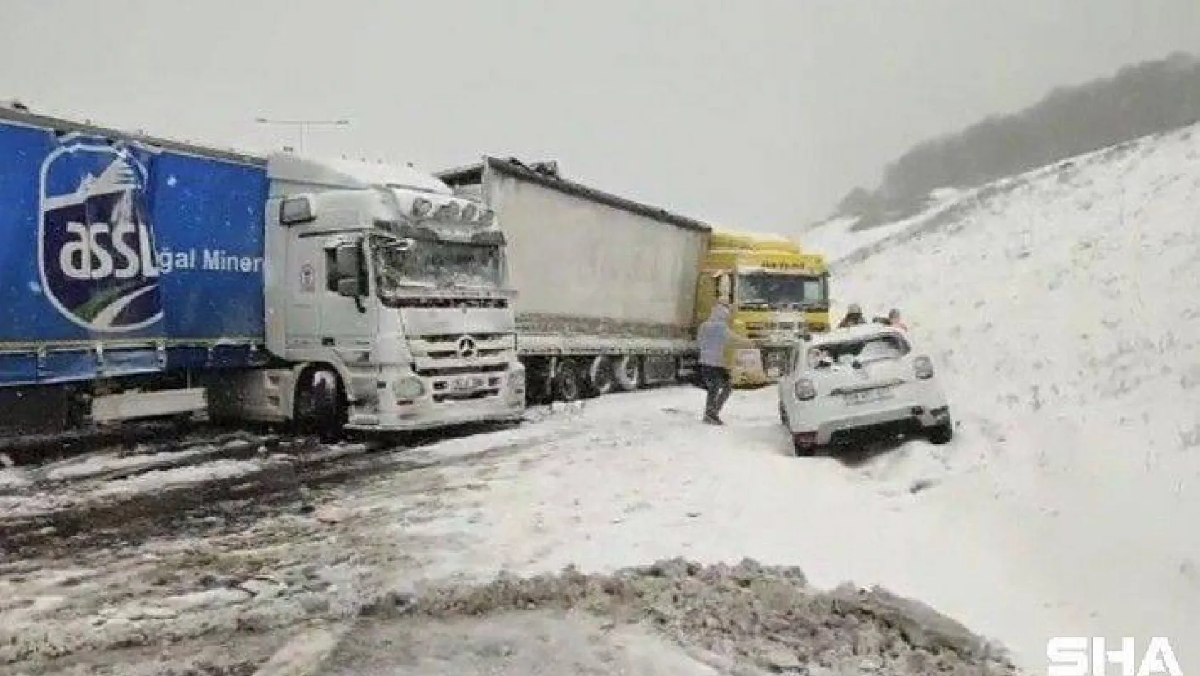 Kuzey Marmara Otoyolu'nda Zincirleme Kaza