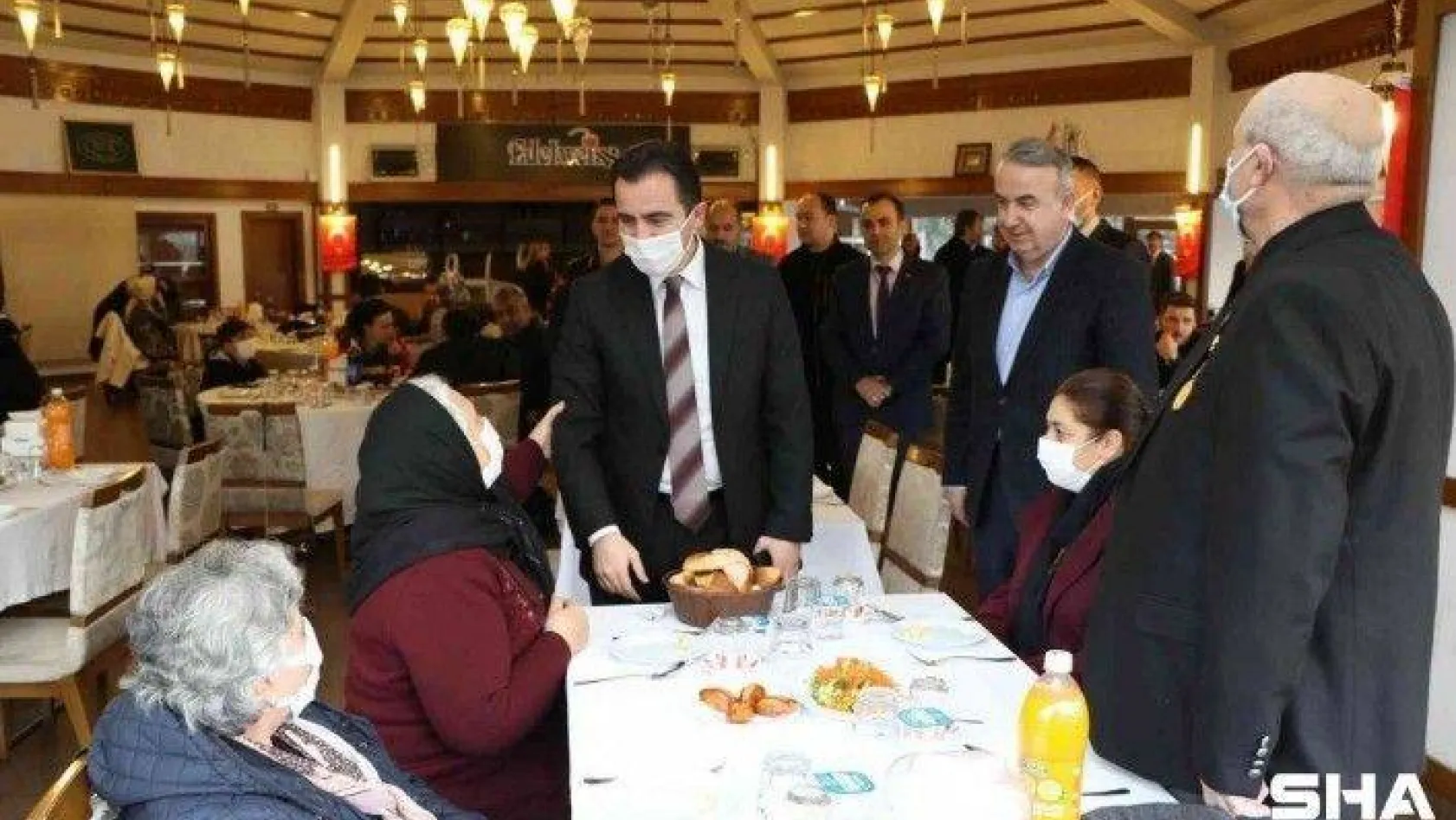 Sancaktepe'de şehit aileleri onuruna yemek programı düzenlendi