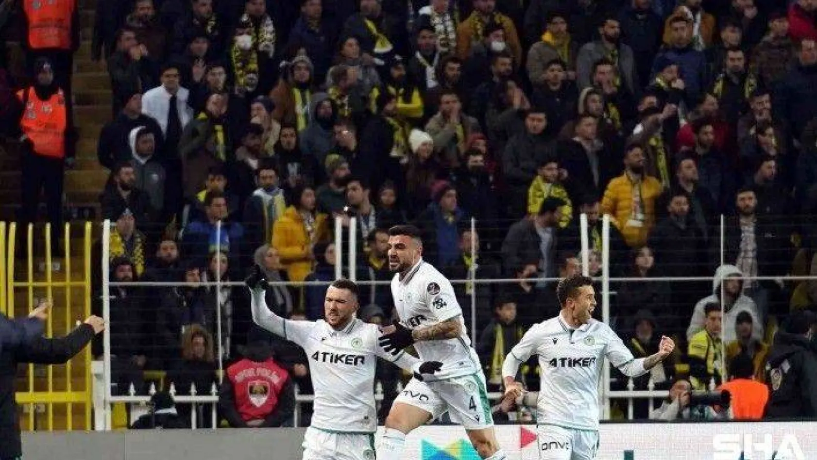 Spor Toto Süper Lig: Fenerbahçe: 0 - Konyaspor: 1 (İlk yarı)