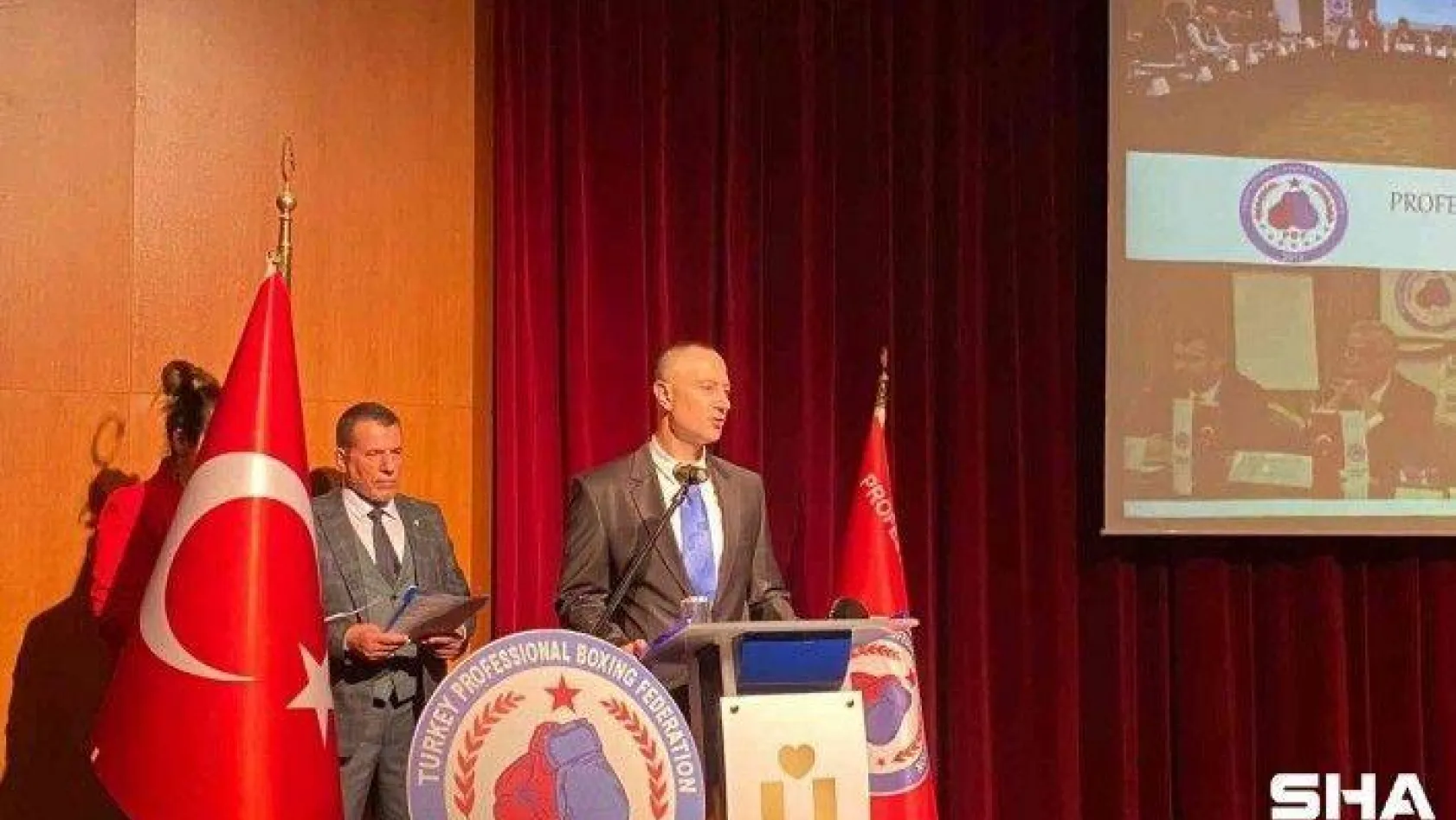 Türkiye Profesyonel Boks Federasyonu Başkanı Hayrettin Dikkanoğlu: &quotFederasyonumuz uluslararası alanda resmiyet kazanacak"