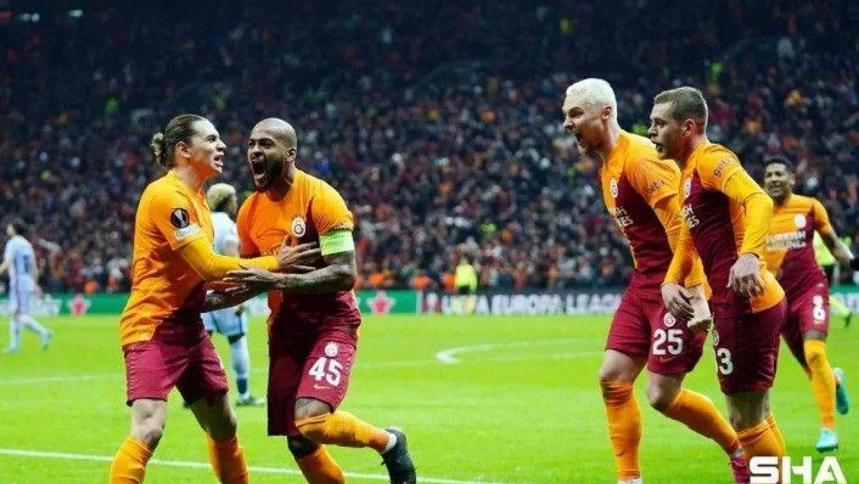 UEFA Avrupa Ligi: Galatasaray: 1 - Barcelona: 1 (İlk yarı)