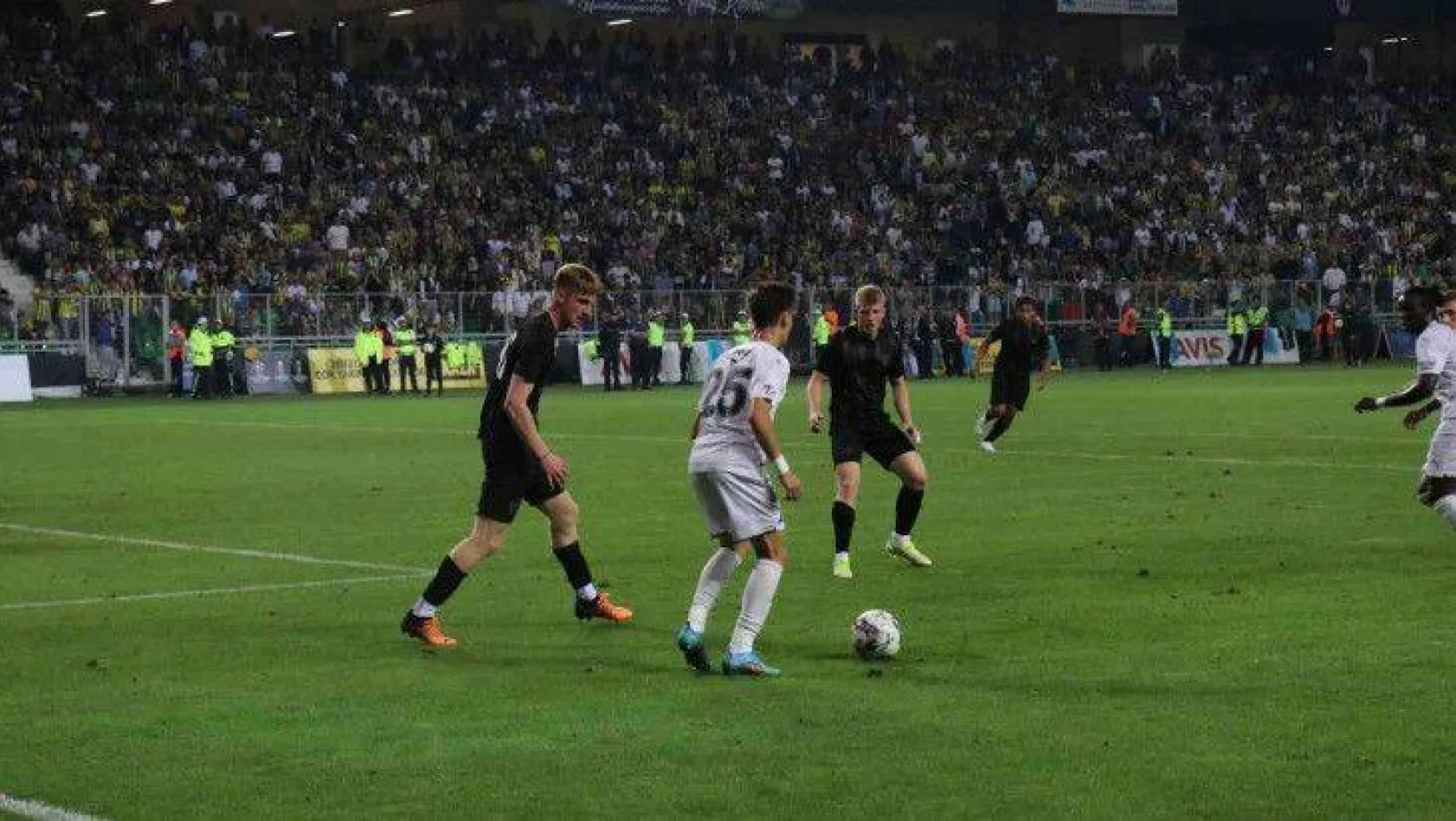 Acun Ilıcalı: 'Fenerbahçe'ye karşı 85 dakika dayanabilmek bizim için önemli bir gurur'