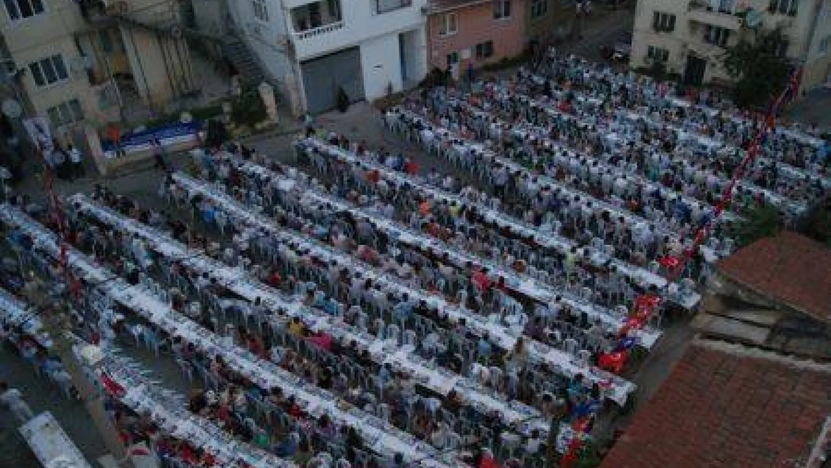 Ak Parti İftarına Fatih Mahallesinden rekor katılım