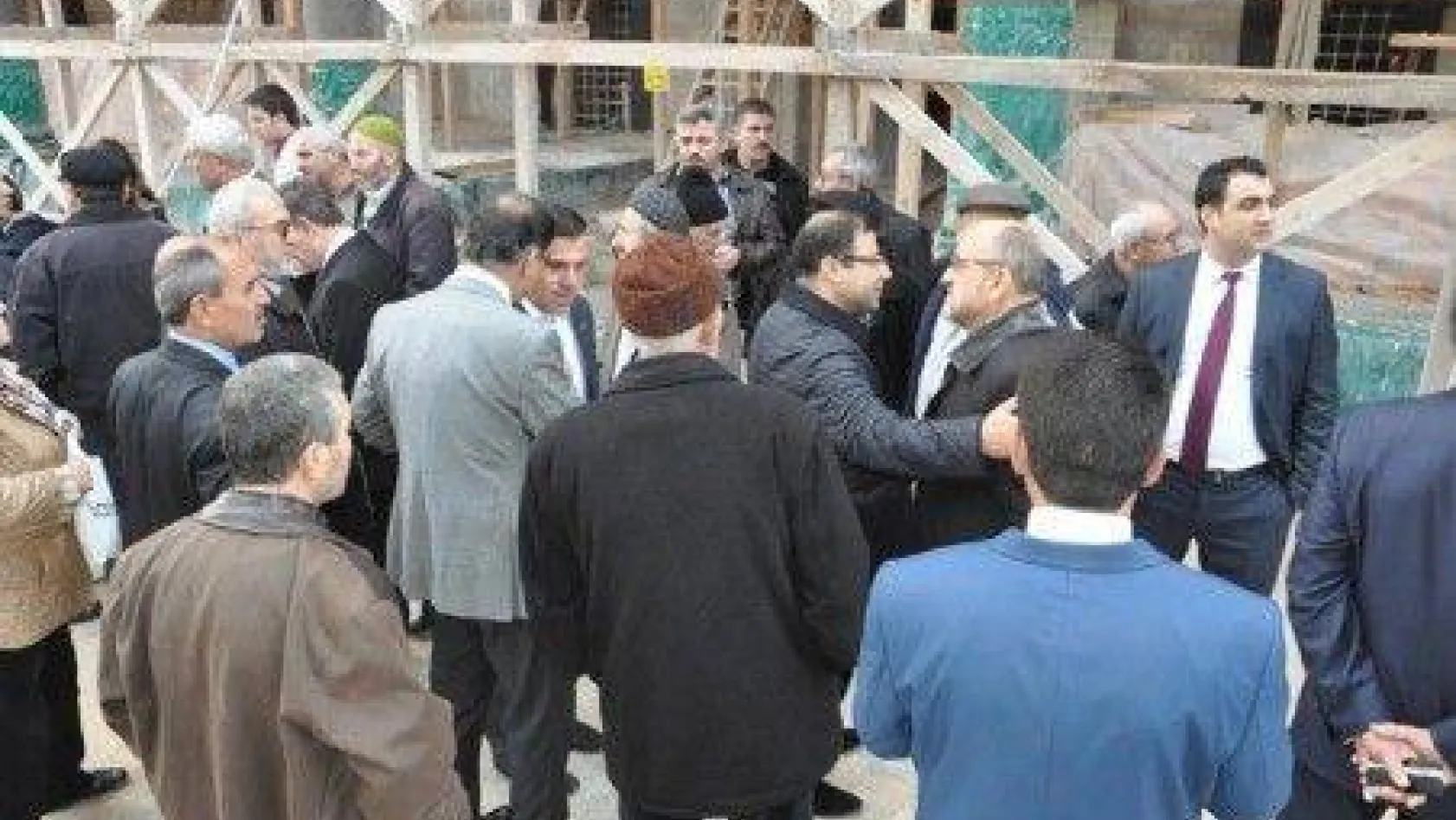 Ak Partili Heyet Piri Paşa Cami Restorasyonunu İnceledi