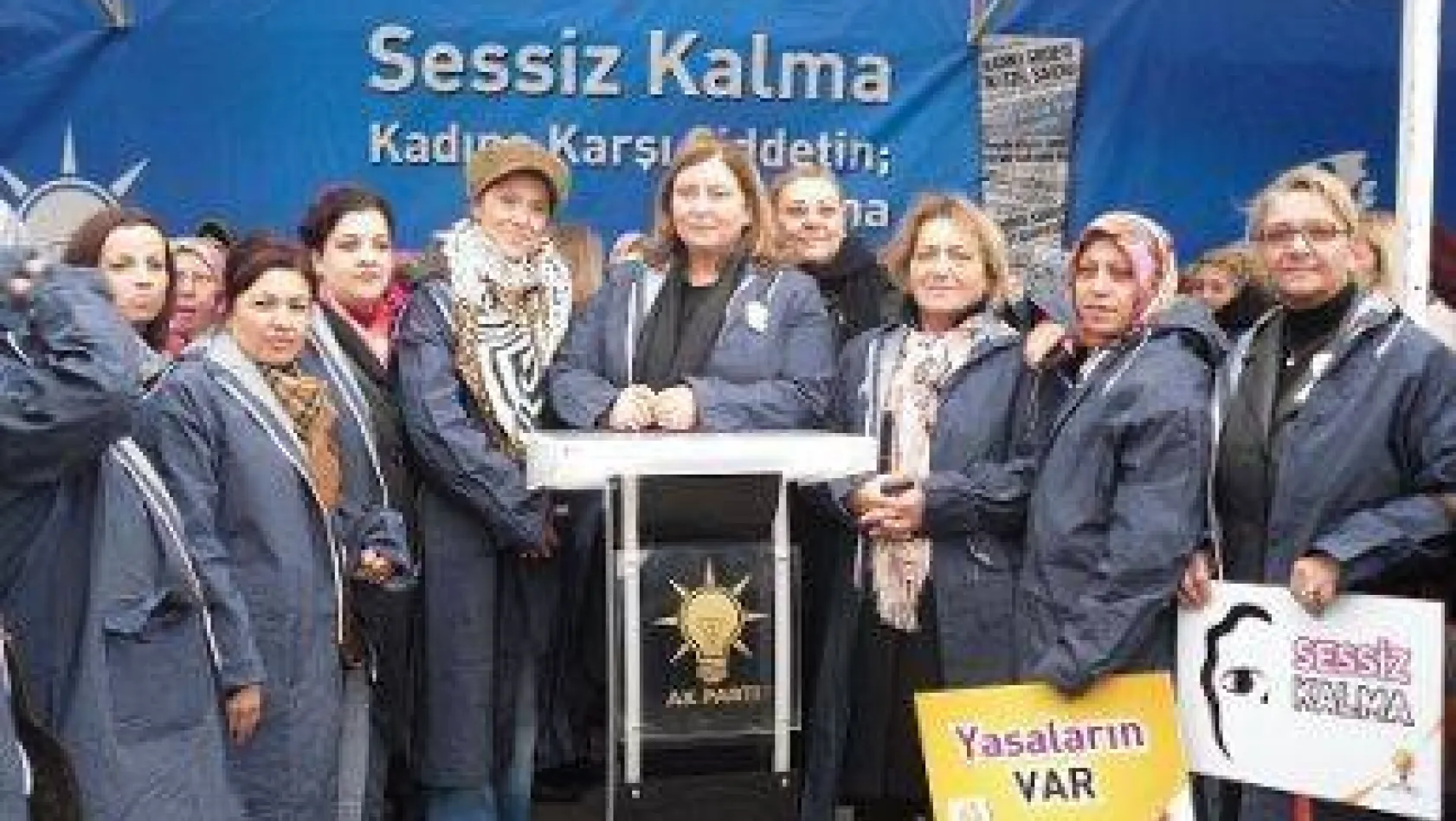 Ak Partili Kadınlar Taksim'de yürüdü