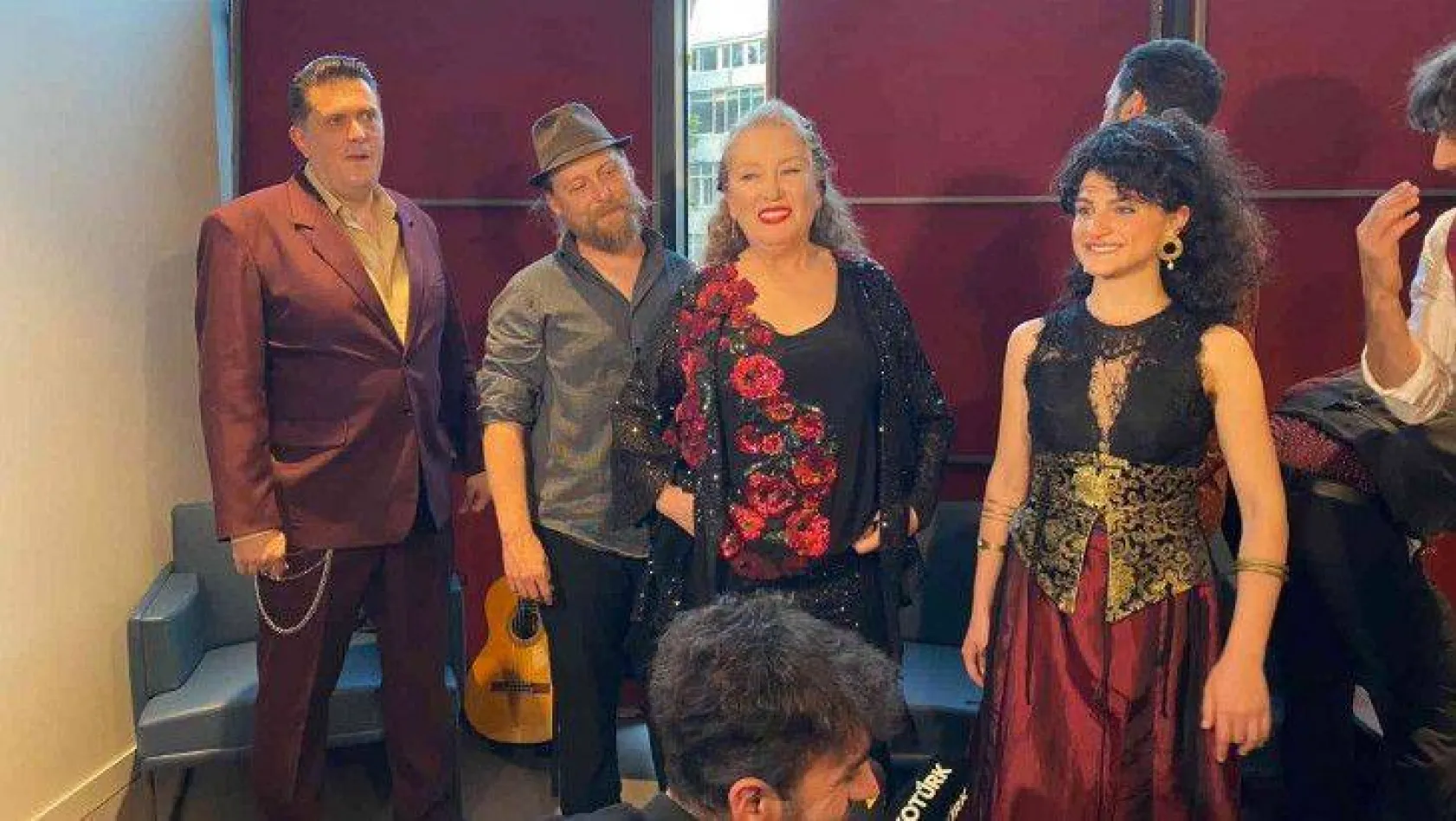 AKM'de Barcelona Gypsy Orchestra'nı konserine yoğun ilgi