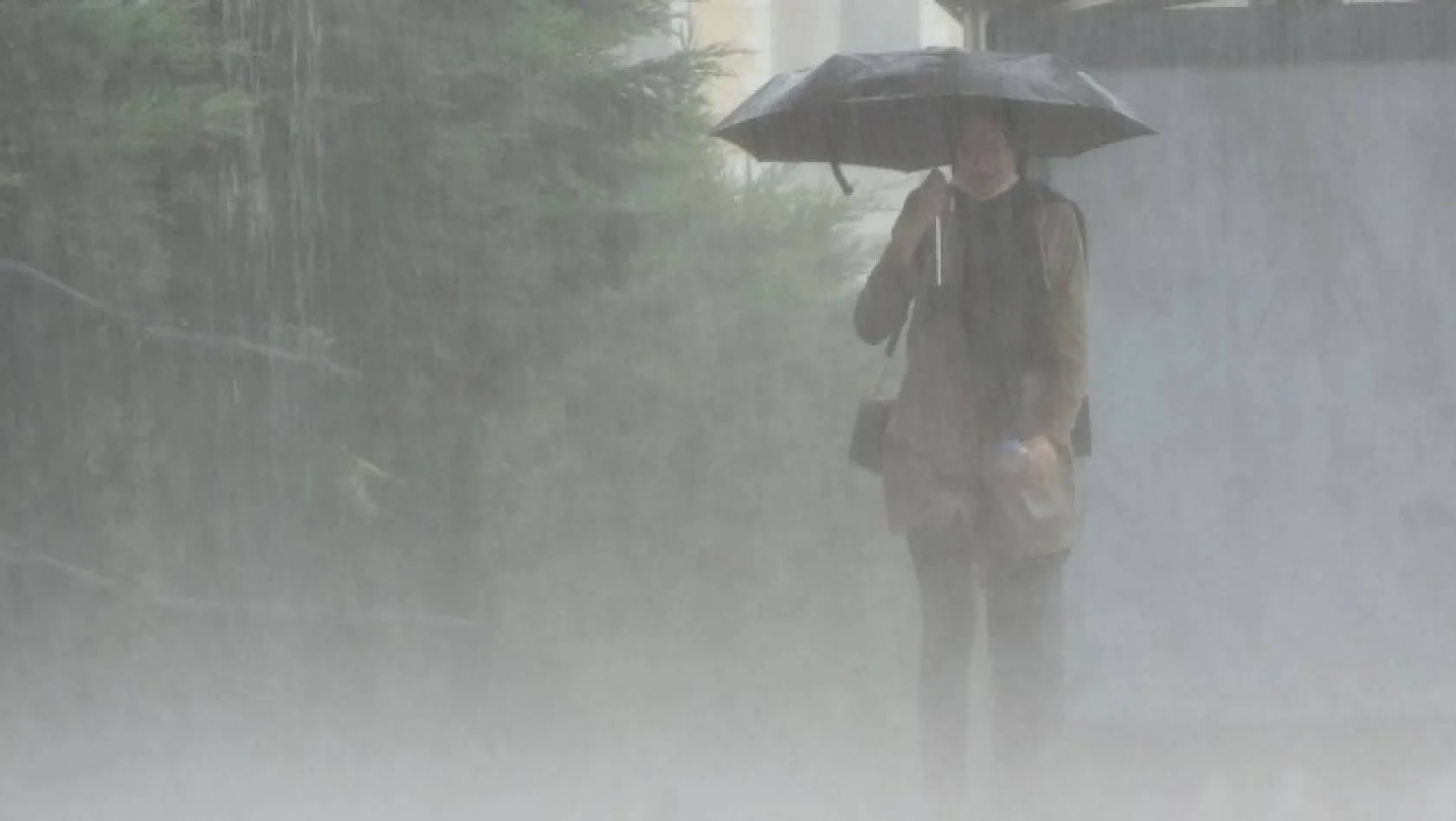AKOM'dan  İstanbul için kuvvetli sağanak yağmur uyarısı