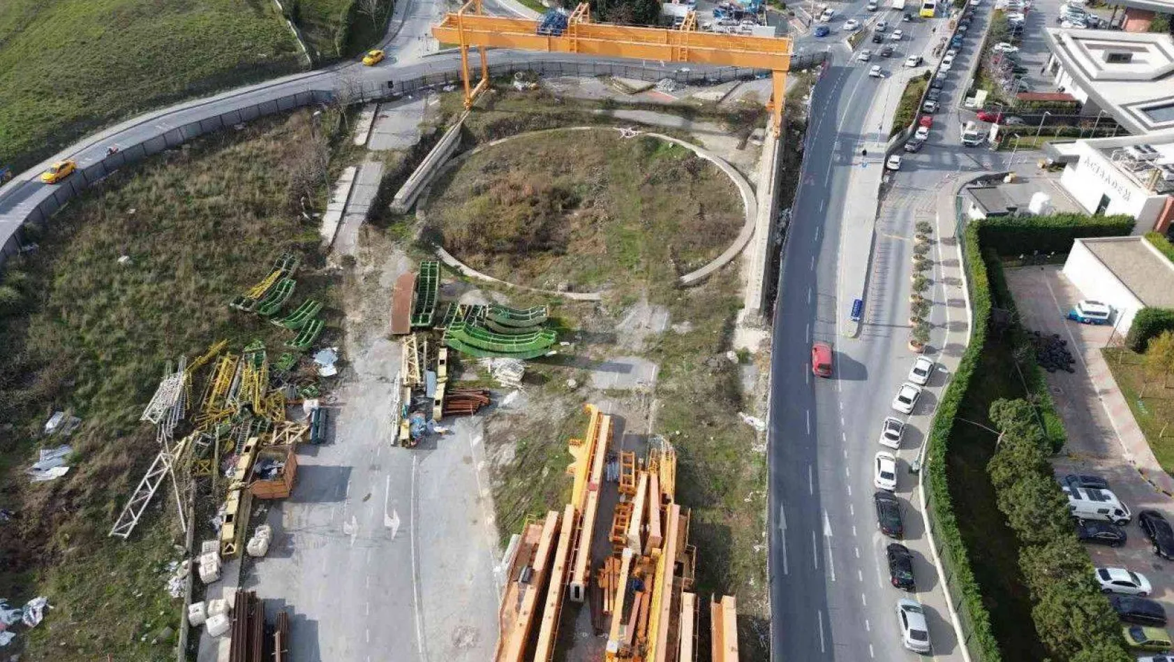 Ataköy-Bahariye metro inşaatının 3 yıl gecikmesine tepki