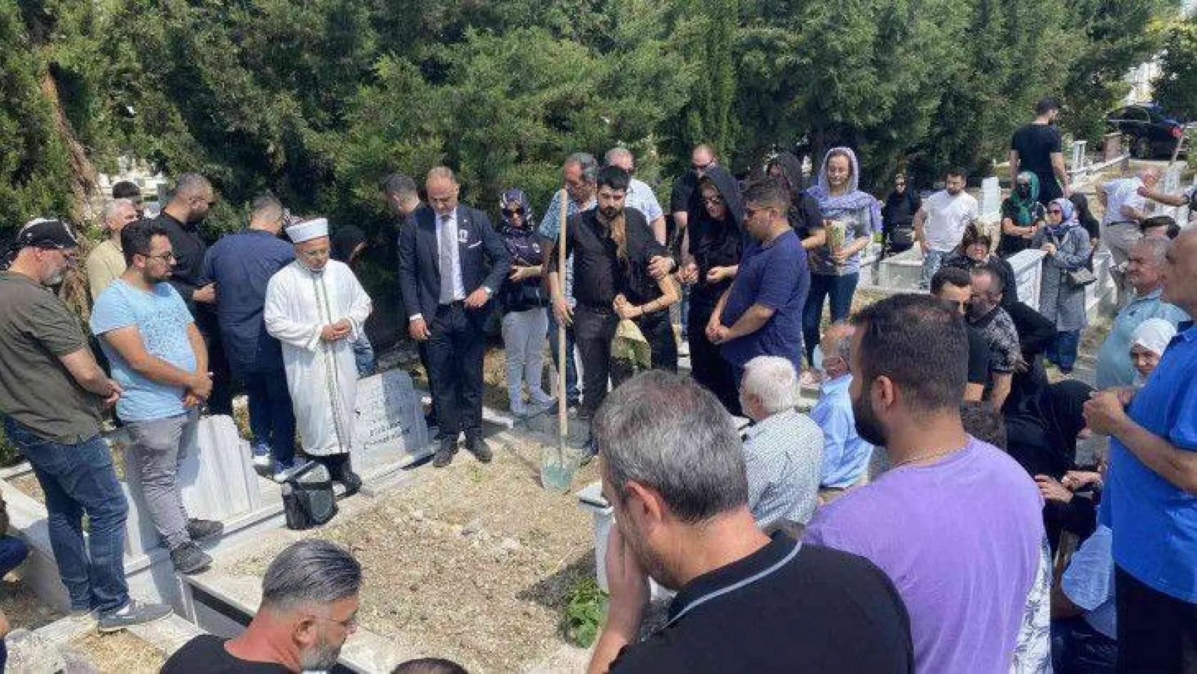 Avukat Servet Bakırtaş'ın cenazesi toprağa verildi
