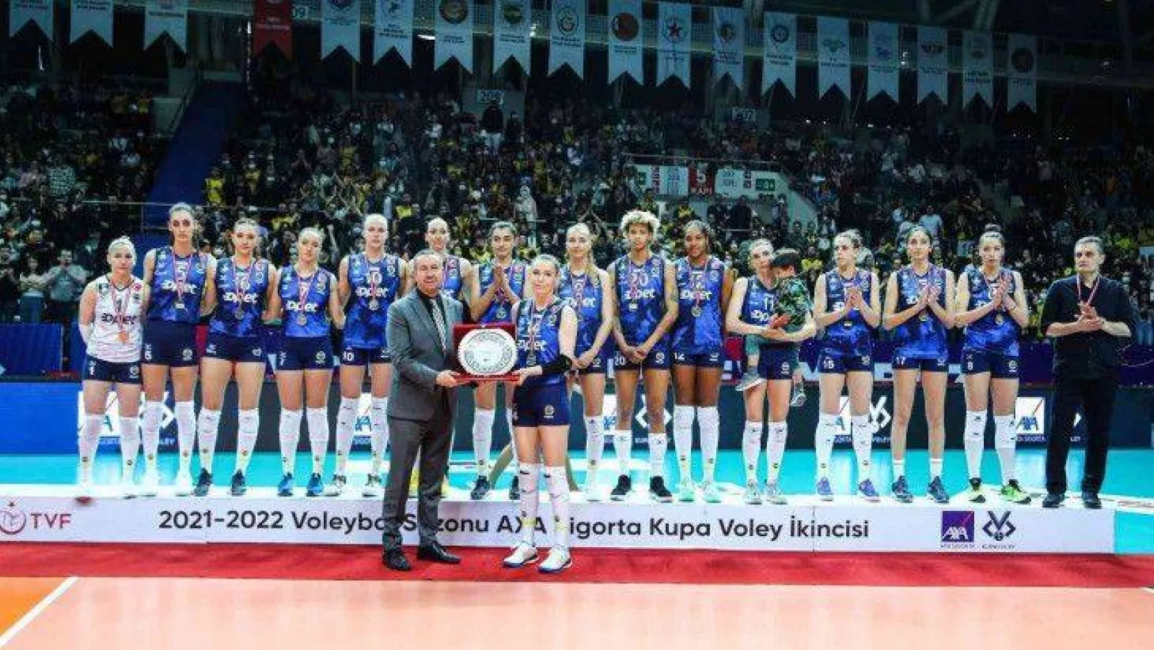AXA Sigorta Kadınlar Kupa Voley'in şampiyonu VakıfBank
