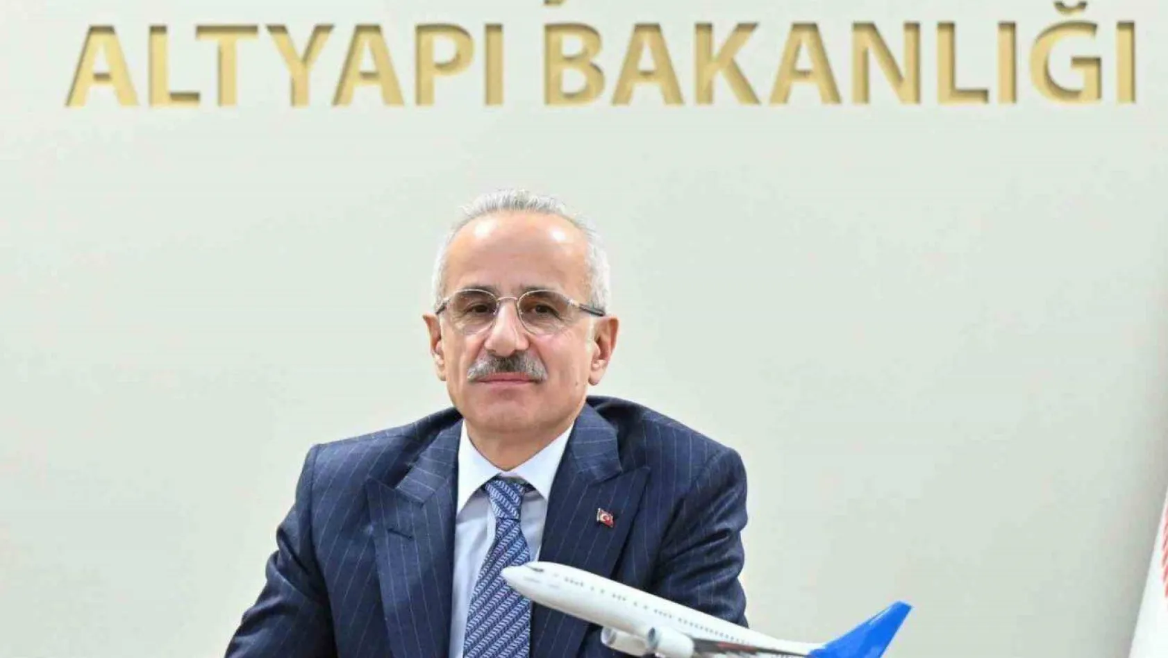 Bakan Uraloğlu: 'Havayollarında yolcu sayısı Şubat'ta geçen yılın aynı ayına göre yüzde 25,5 arttı'