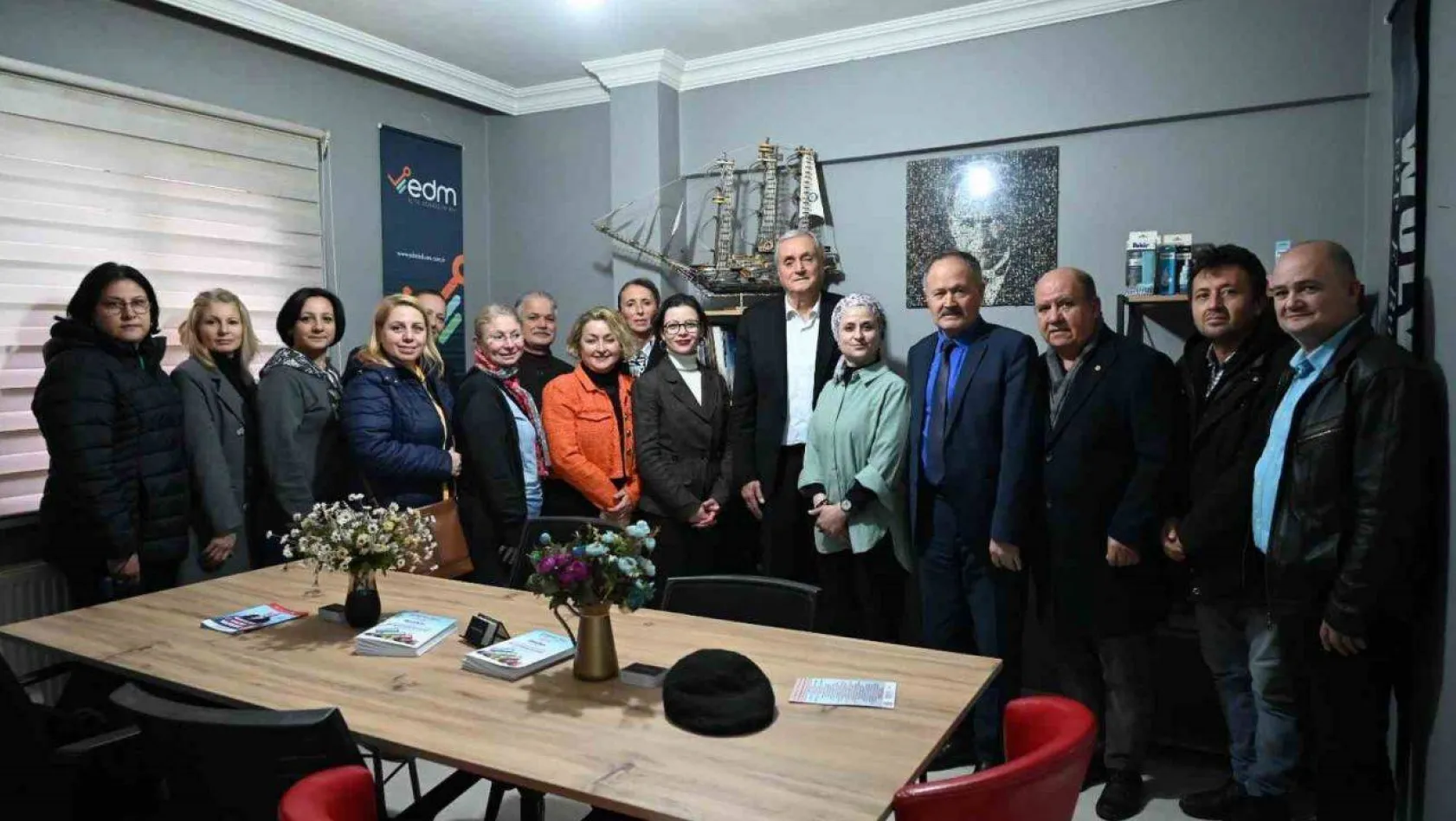 Başkan Bakkalcıoğlu Bozüyük Dostları ve Dodurgalılar Derneği'ni ziyaret etti