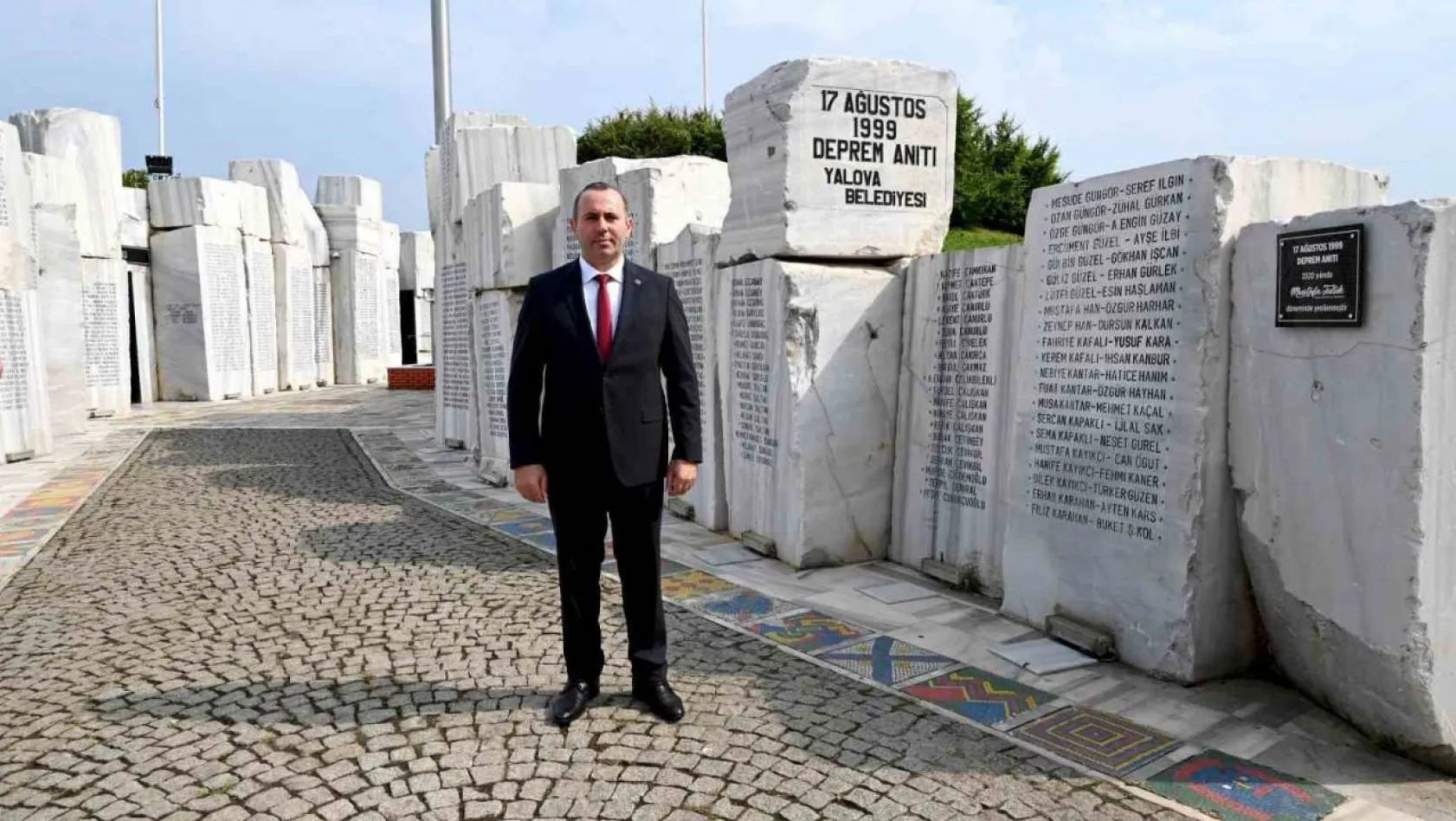 Başkan Tutuk'tan 17 Ağustos depreminin yıl dönümünde kentsel dönüşüm çağrısı