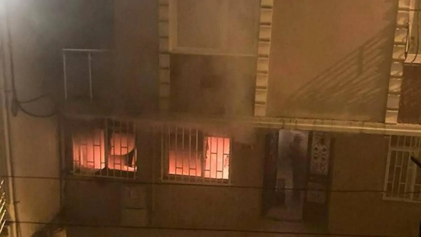 Beşiktaş'ta korkunç olay: Şehit kızı müzisyen kadın yangında hayatını kaybetti