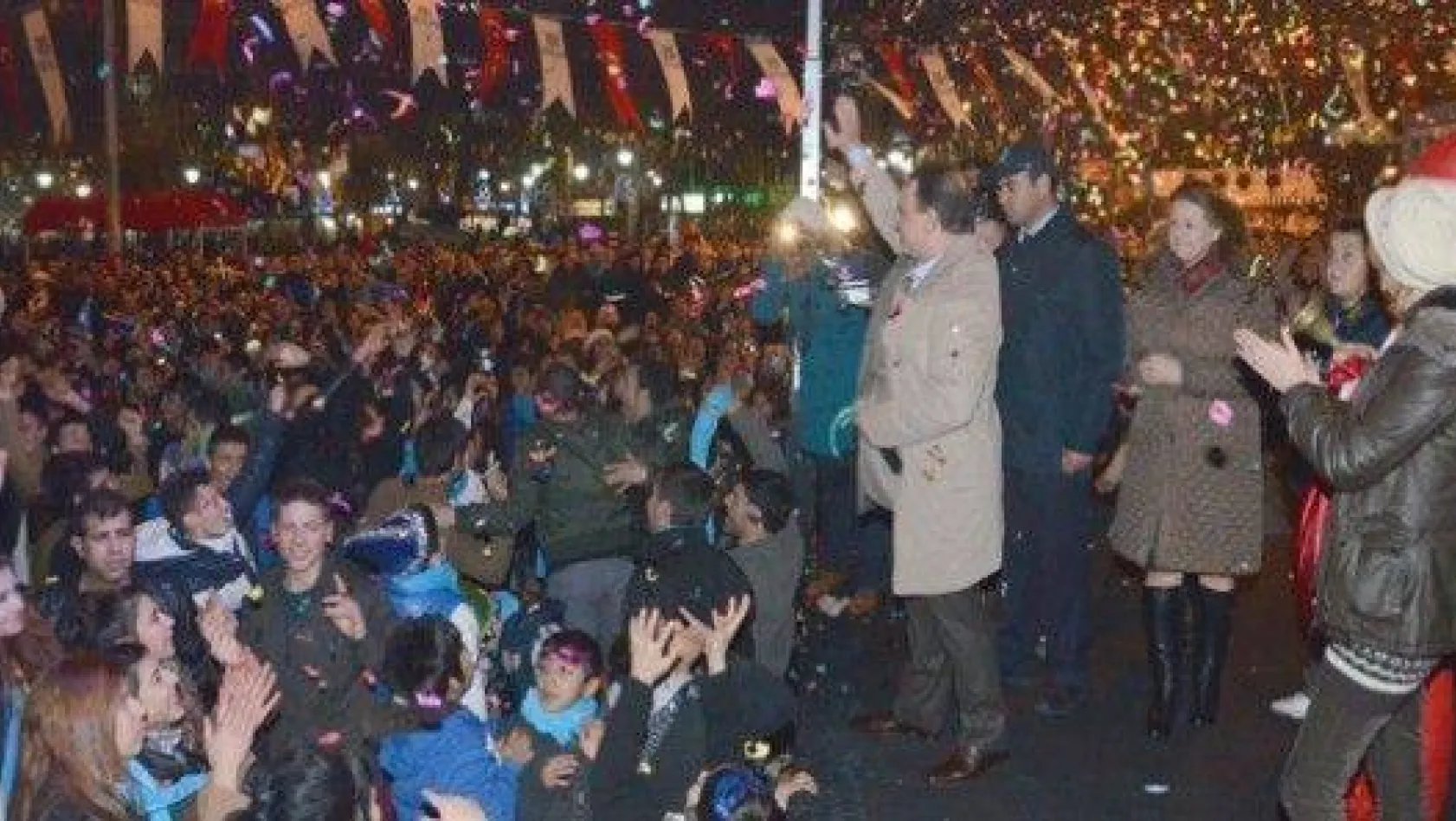 Binler Silivri'de Yeni Yıla Merhaba Dedi