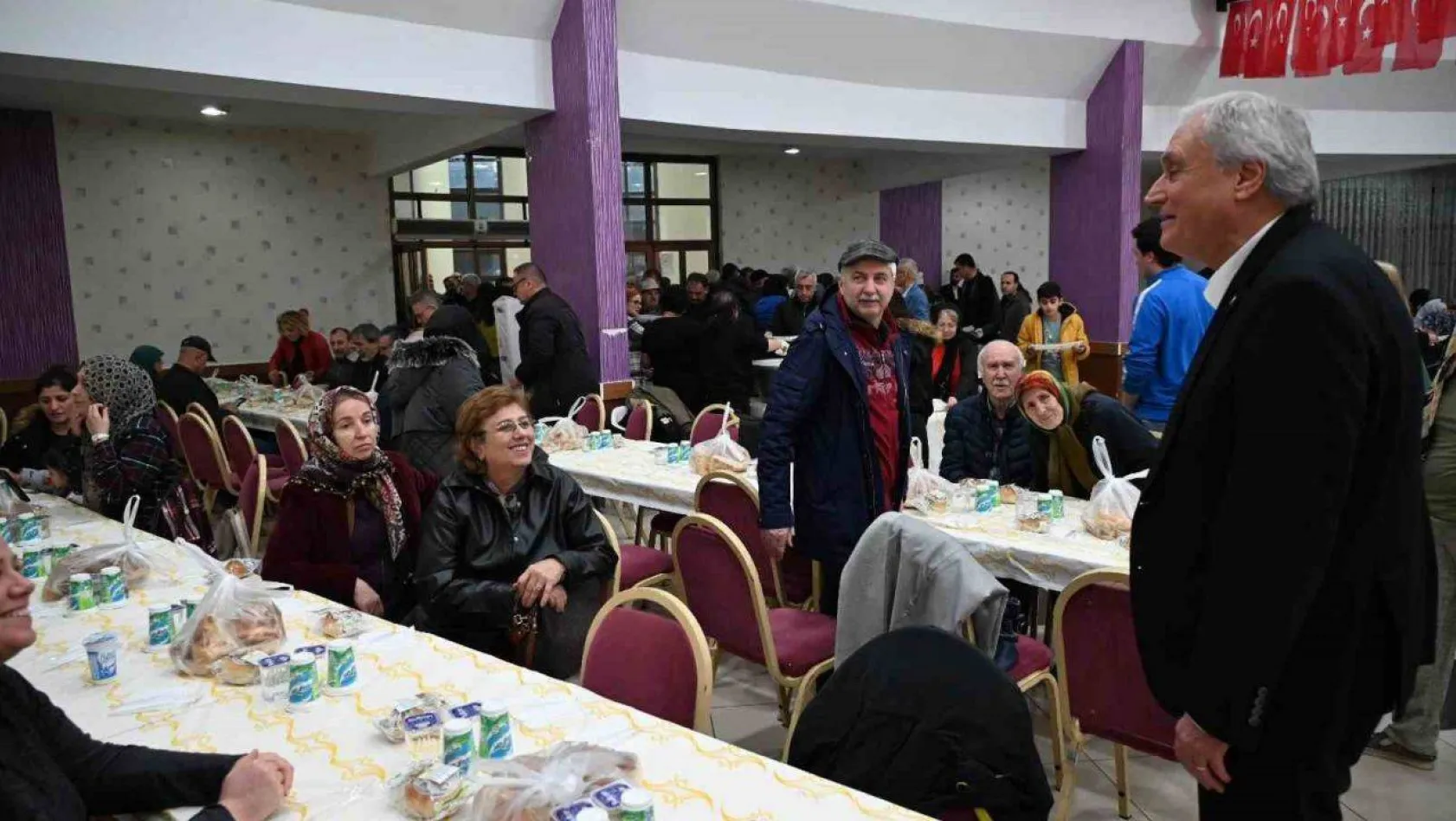Bozüyük'te Şehit Aileleri ve Gaziler Dayanışma Derneği tarafından iftar programı düzenlendi