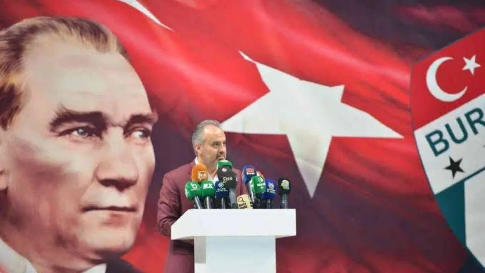 Bursaspor Kulübü, Büyükşehir Belediye Başkanı Alinur Aktaş'a teşekkür etti