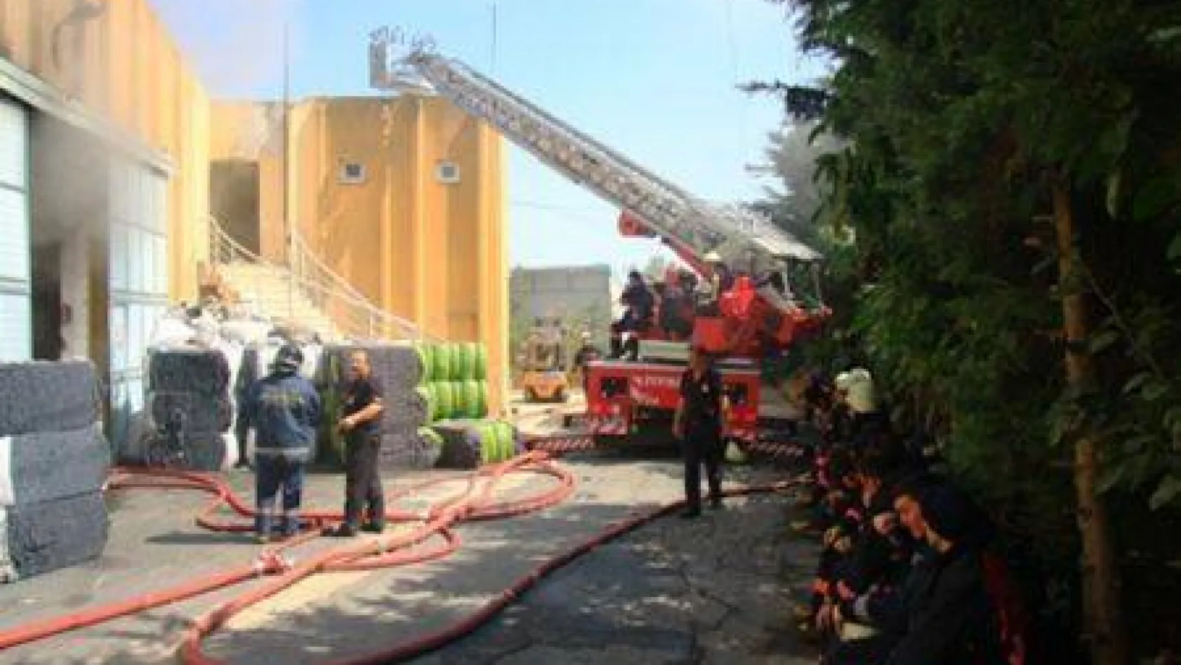 Çatalca'da Fabrika Yangını…