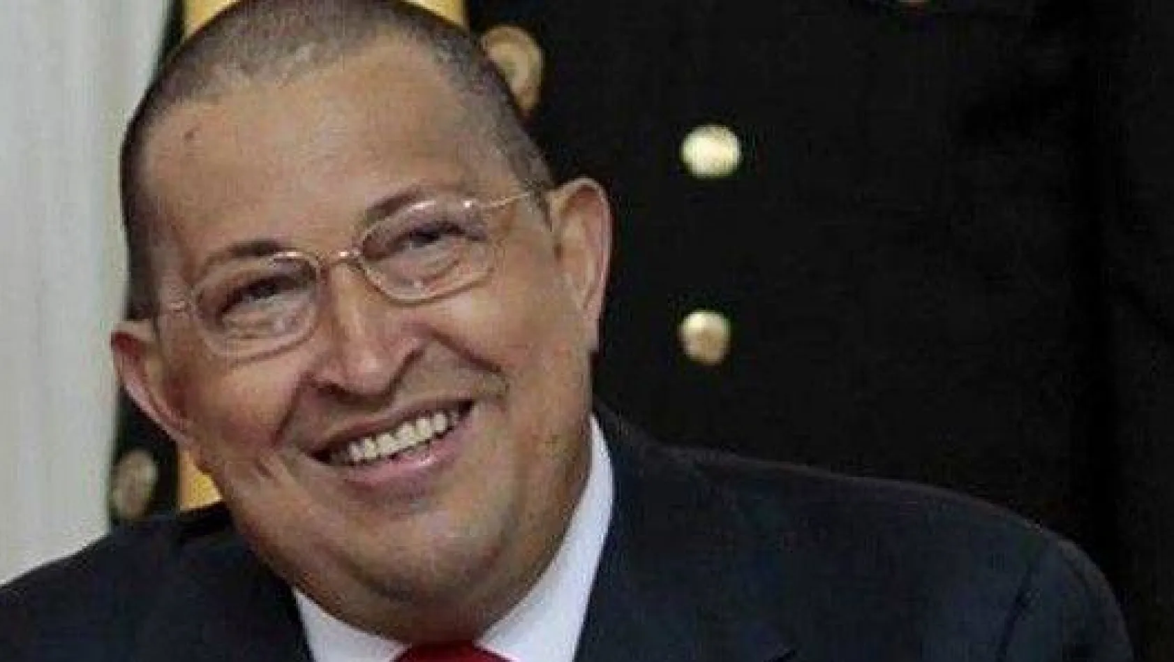 Chavez öldü 7 gün yas ilan edildi