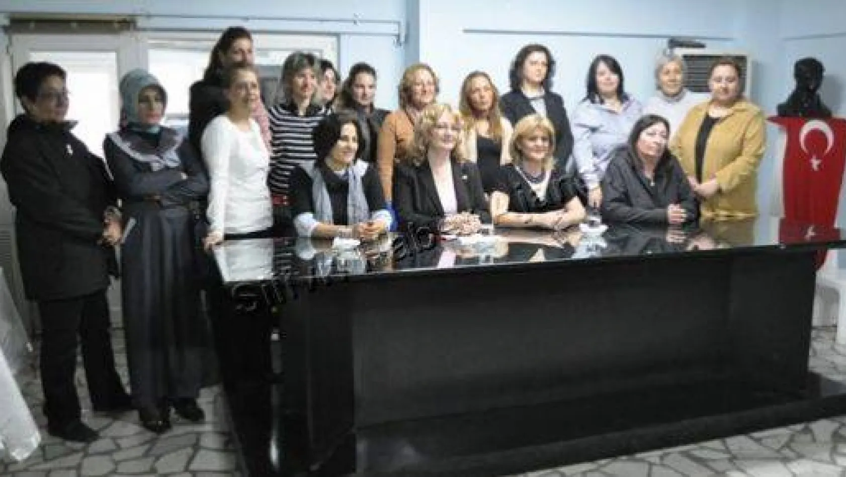 CHP Silivri İlçe Kadın Kolları yeniden atandı