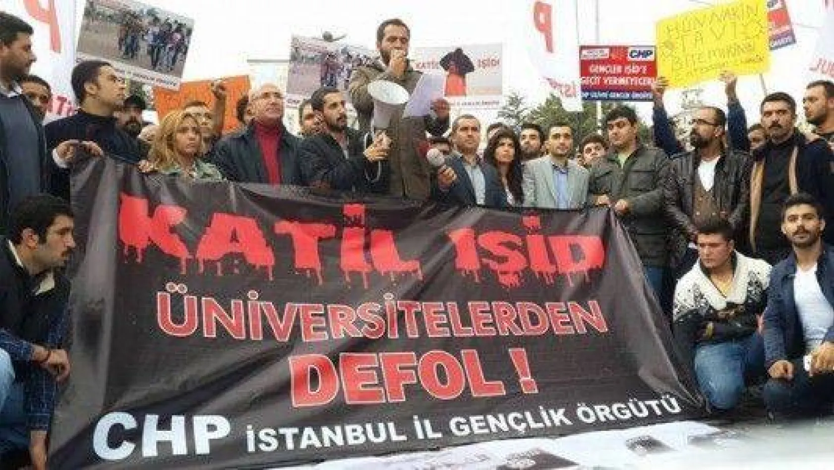CHP'li gençler IŞİD'i protesto etti