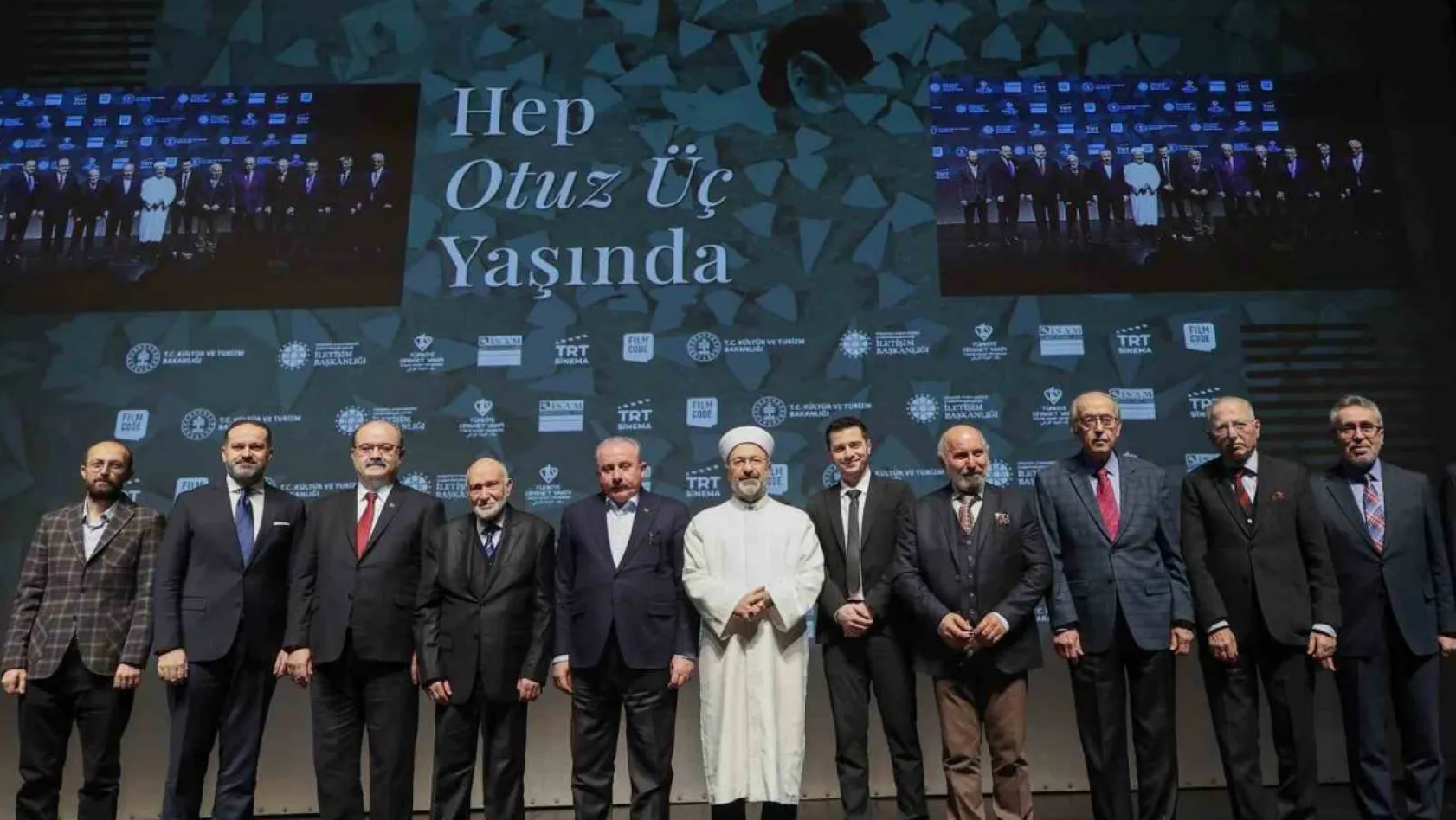 Diyanet İşleri Başkanı Erbaş, 'Hep 33 Yaşında' belgeselinin galasına katıldı