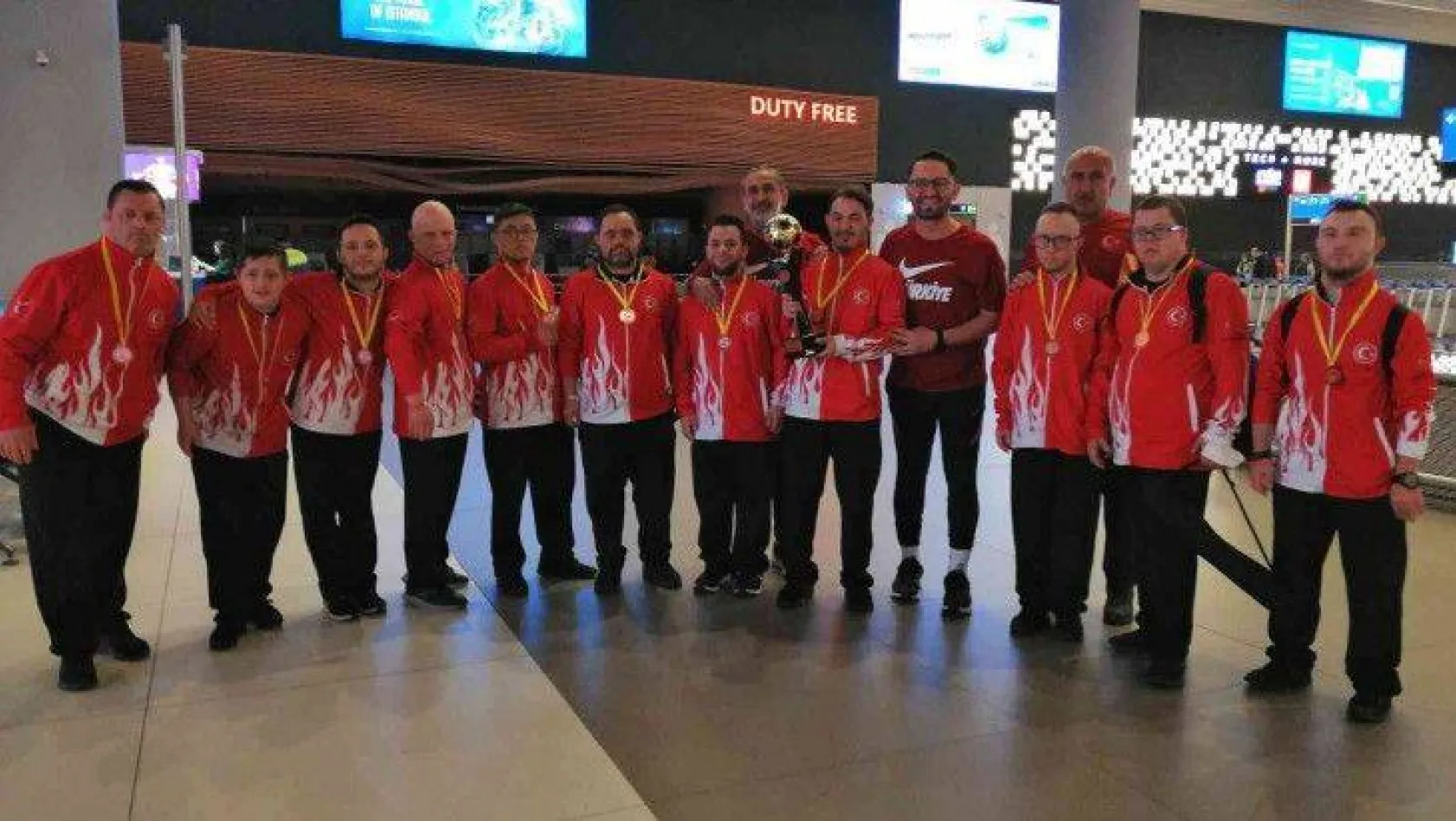 Türkiye Down Sendromlu Futsal Milli takımı yurda döndü