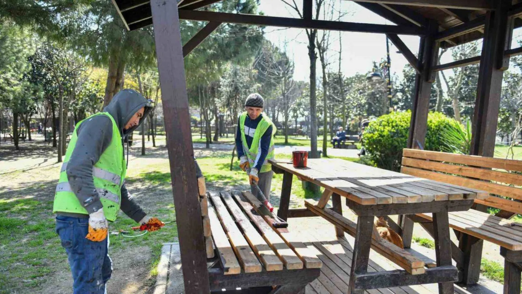 Esenyurt'ta parklar yenileniyor