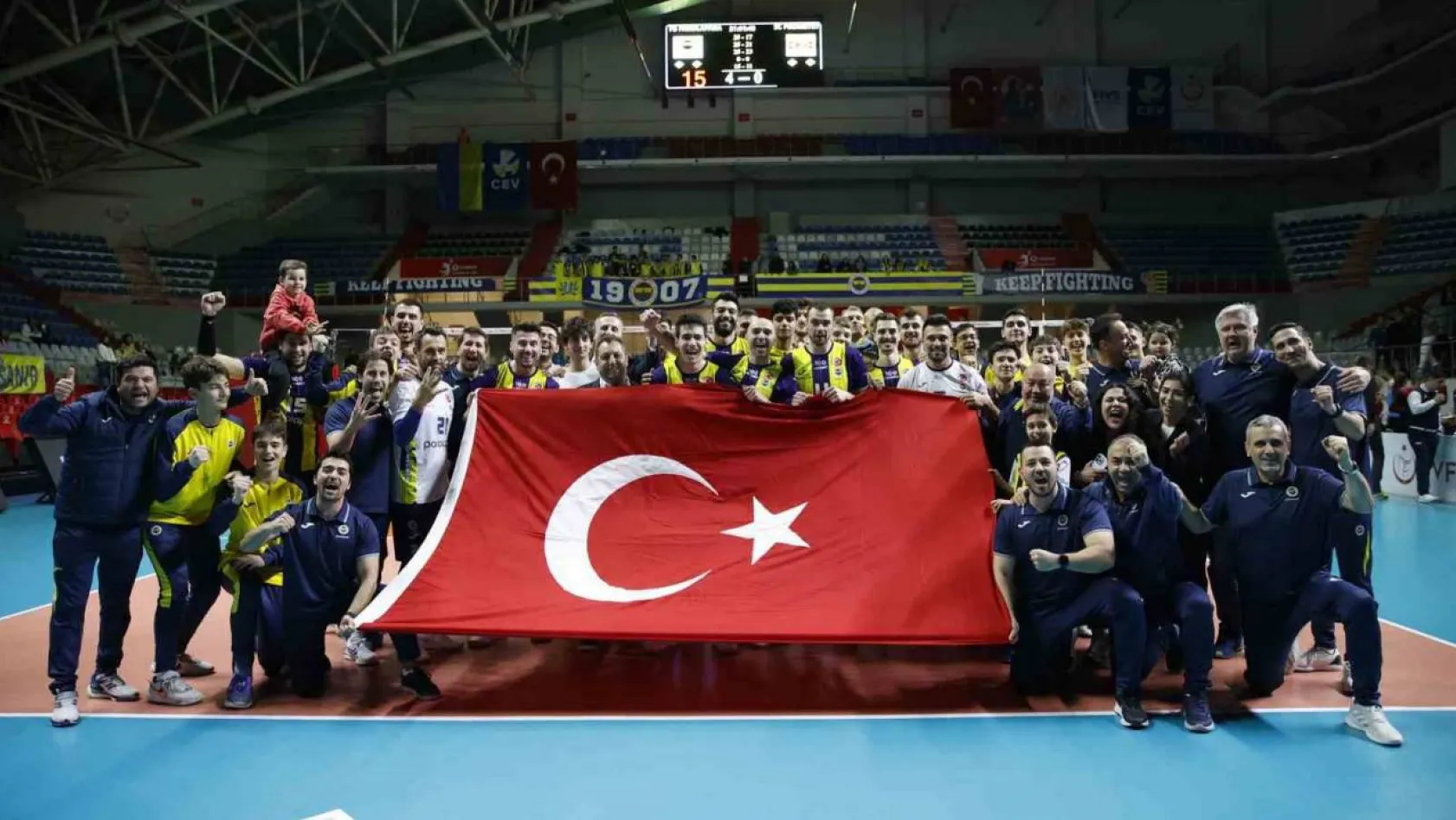 Fenerbahçe, CEV Cup'ta 4'lü finallere yükseldi