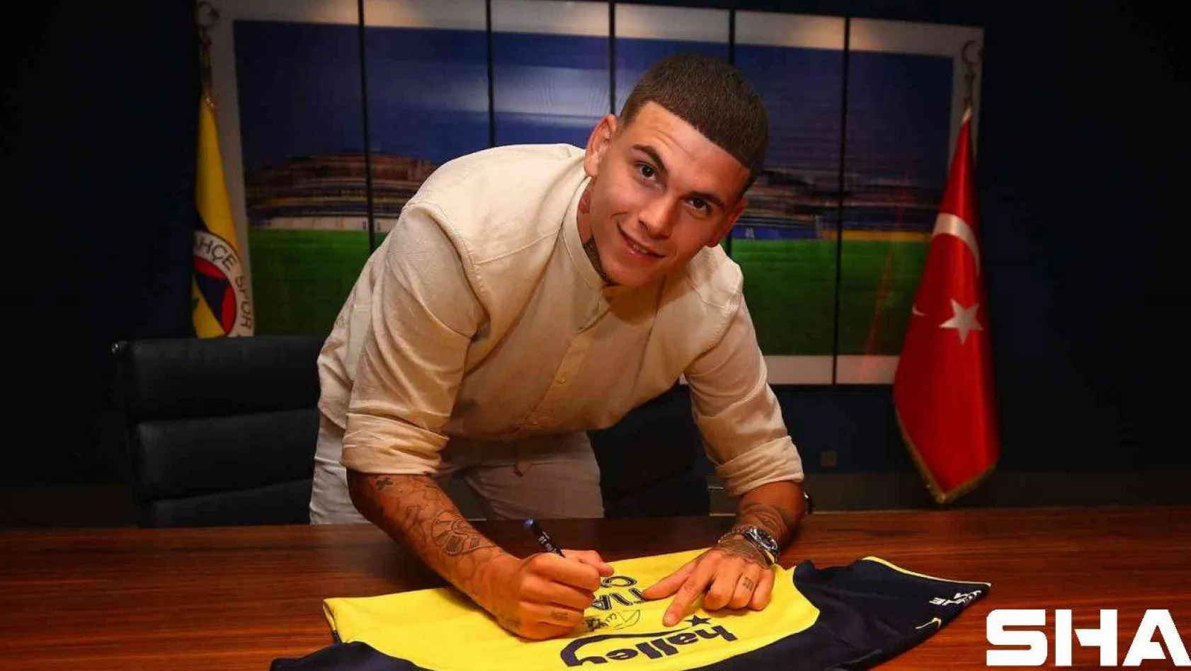Fenerbahçe, Tiago Çukur ile 4 yıllık sözleşme imzaladı