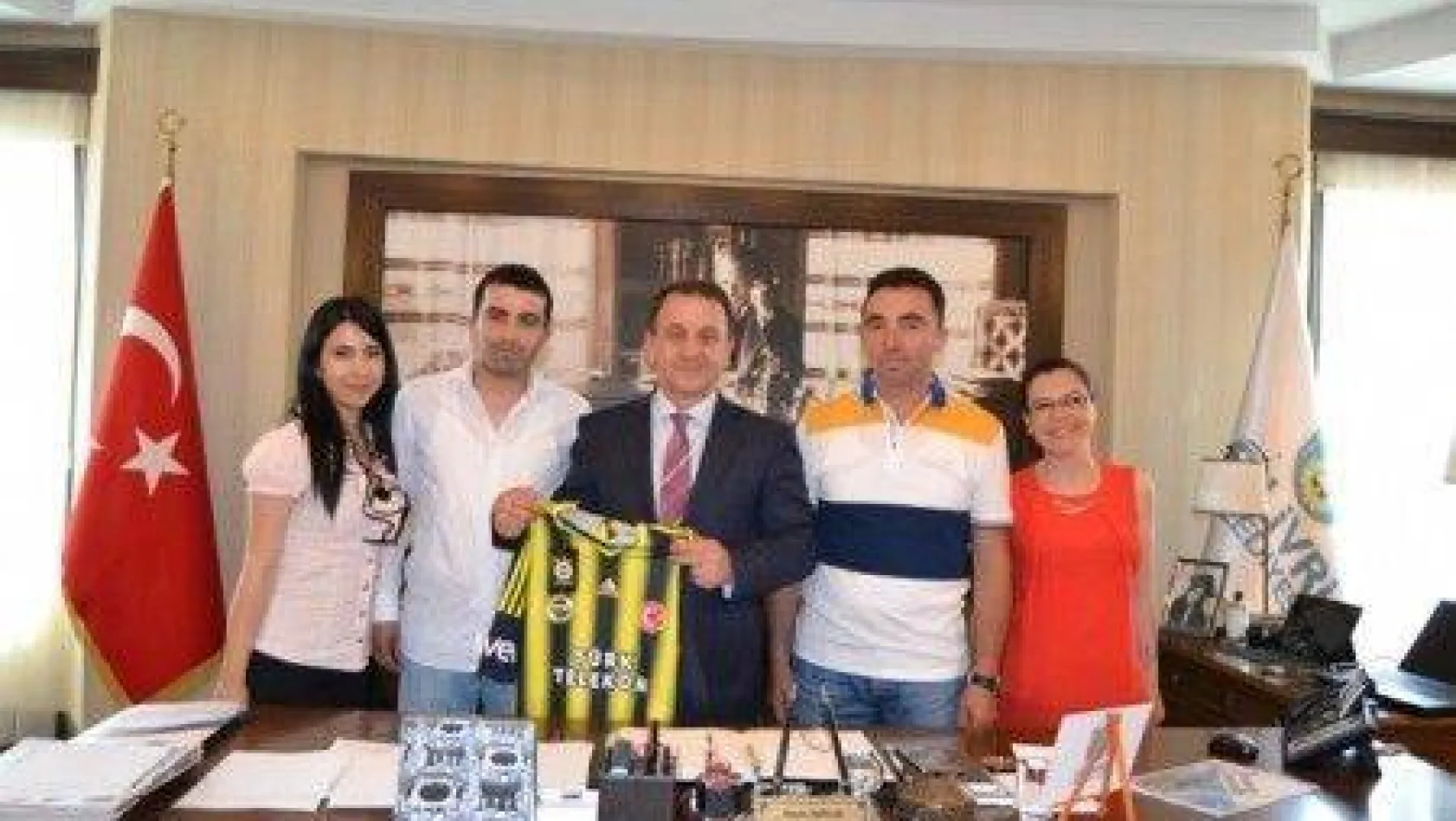 Fenerbahçeliler Derneği'nden Işıklar'a Ziyaret