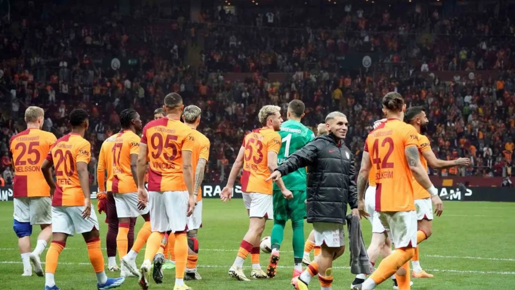 Galatasaray üst üste galibiyet rekorunu egale etti