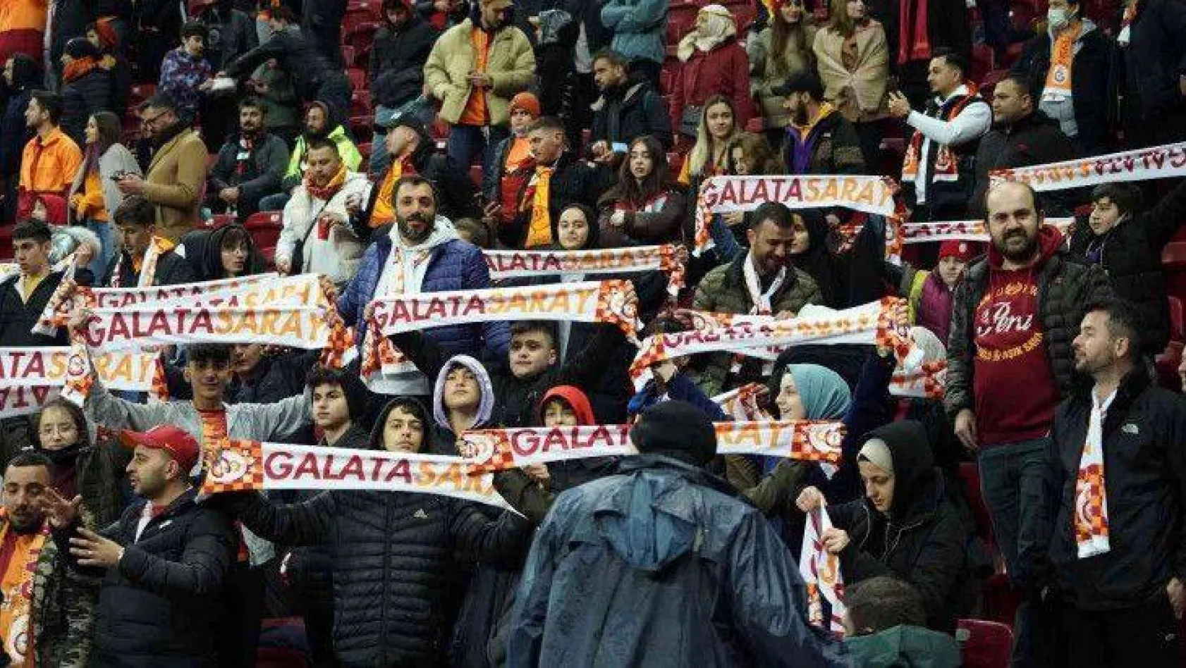 Galatasaray - Yeni Malatyaspor maçını 18 bin 451 taraftar izledi