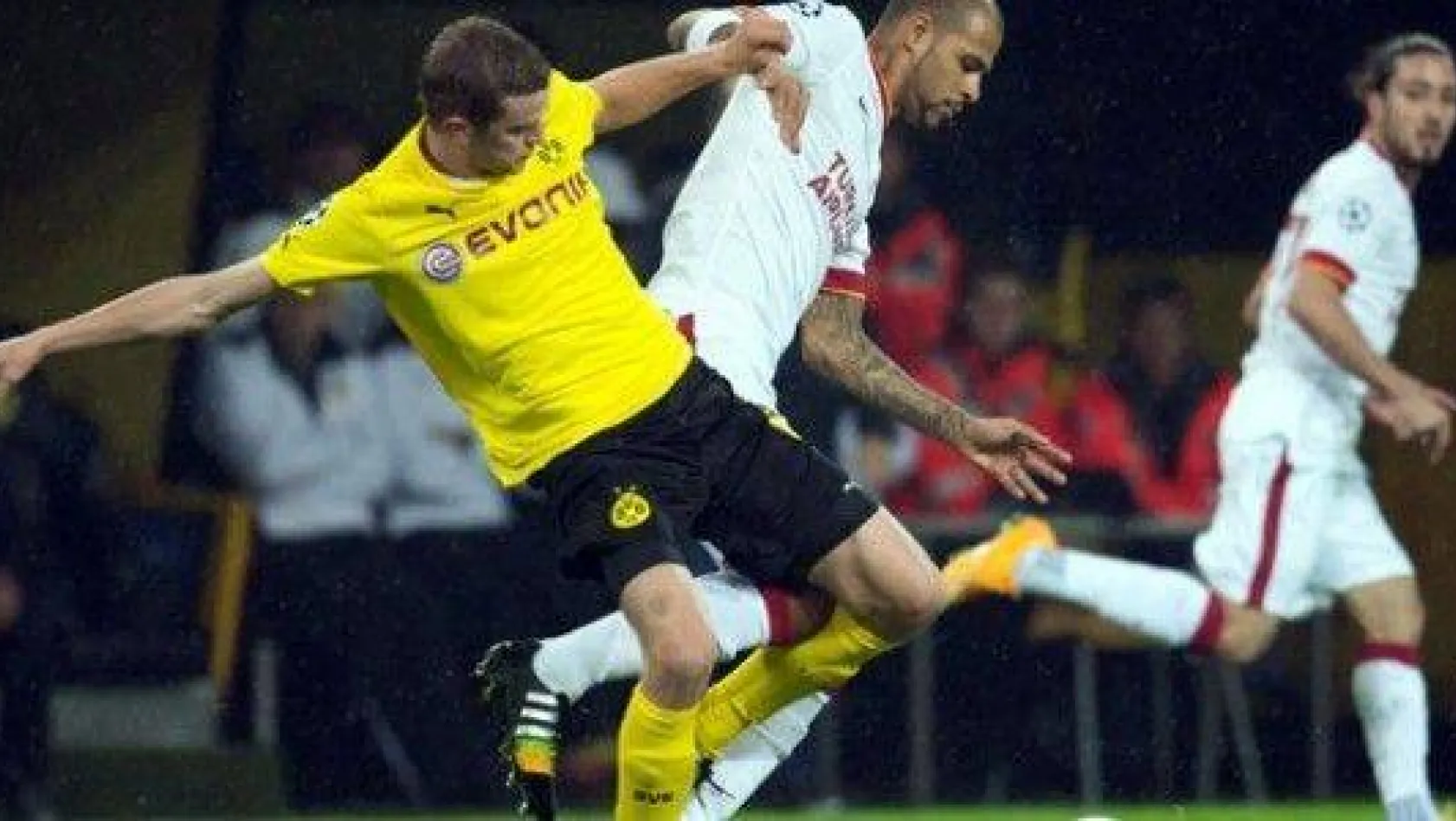 Galatasaray Borussia Dortmund'a 4-1 mağlup oldu