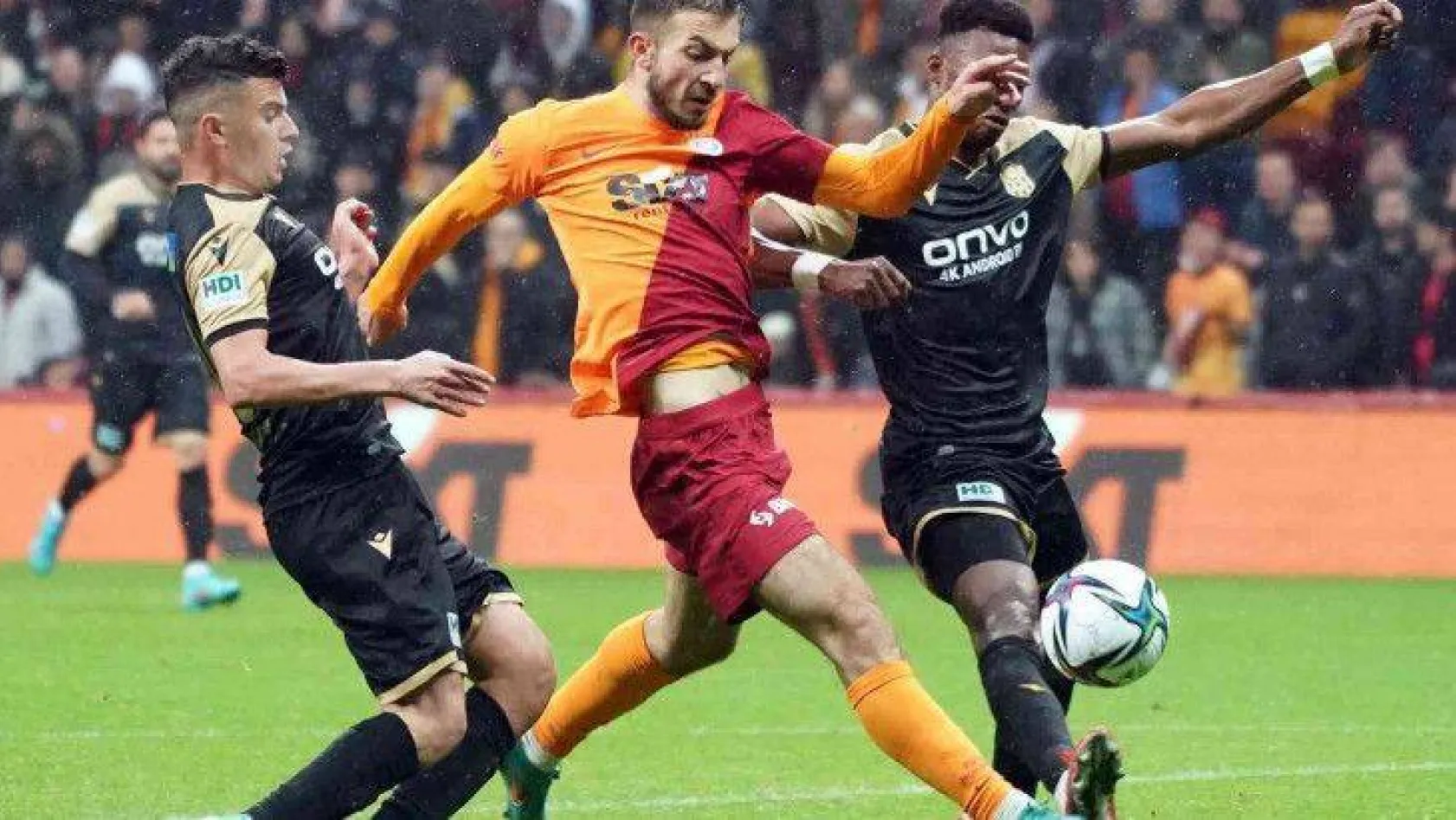 Halil Dervişoğlu'nun 4. gol sevinci