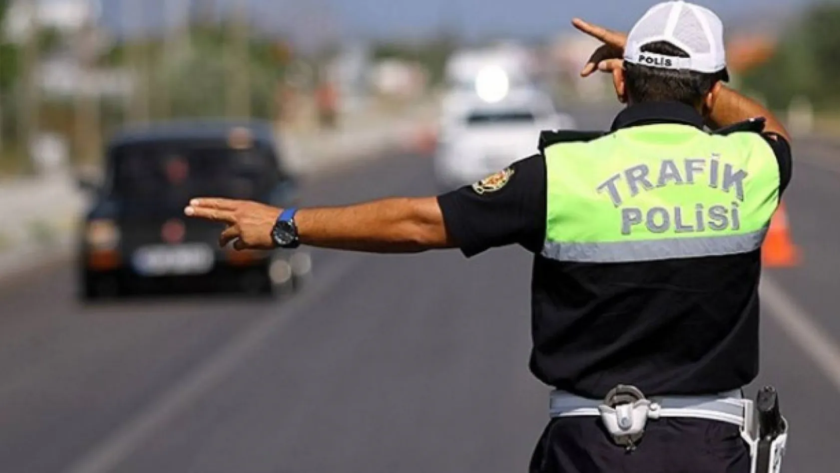 Hız kesmeden devam eden trafik denetimlerinde 7 milyon lira ceza uygulandı