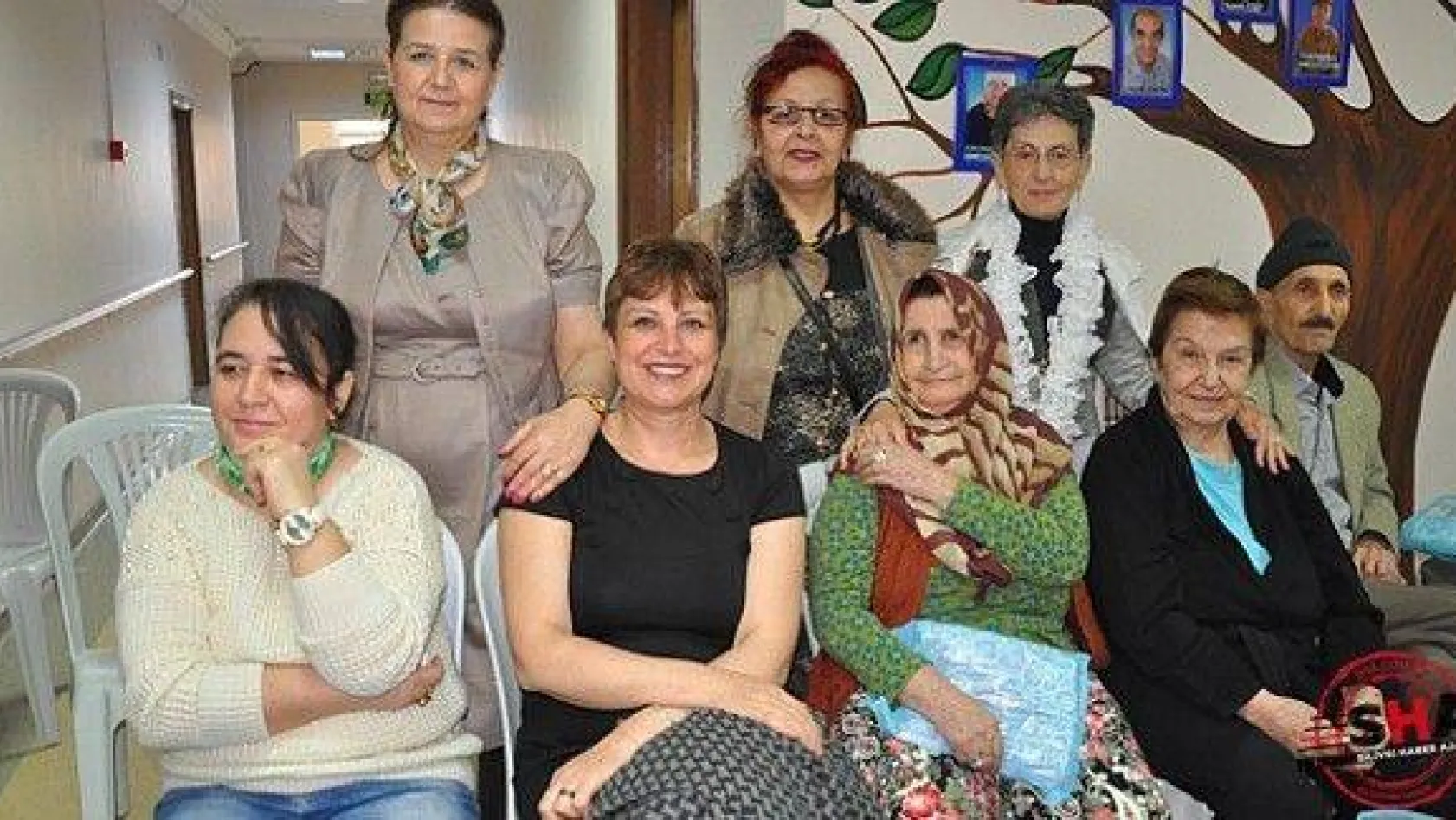 Huzur Evi Sakinleri Yaşlılar Haftasını Kutladı