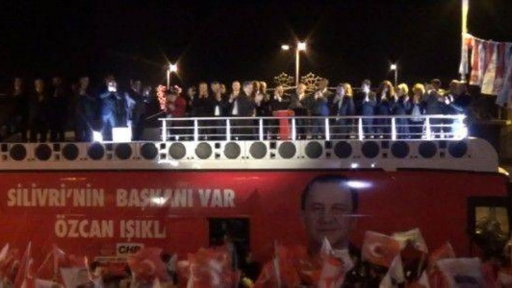 Işıklar Ortaköy'ü salladı (Video Haber)