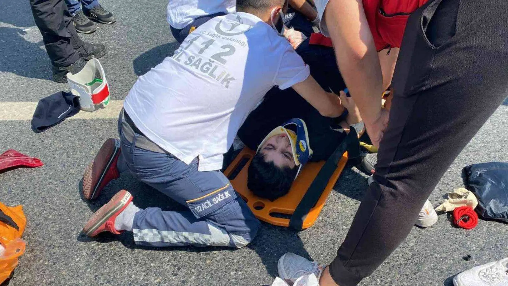 İstanbul'da feci kazada can pazarı kamerada: 10 yaşındaki çocuk öldü, 4 yaralı