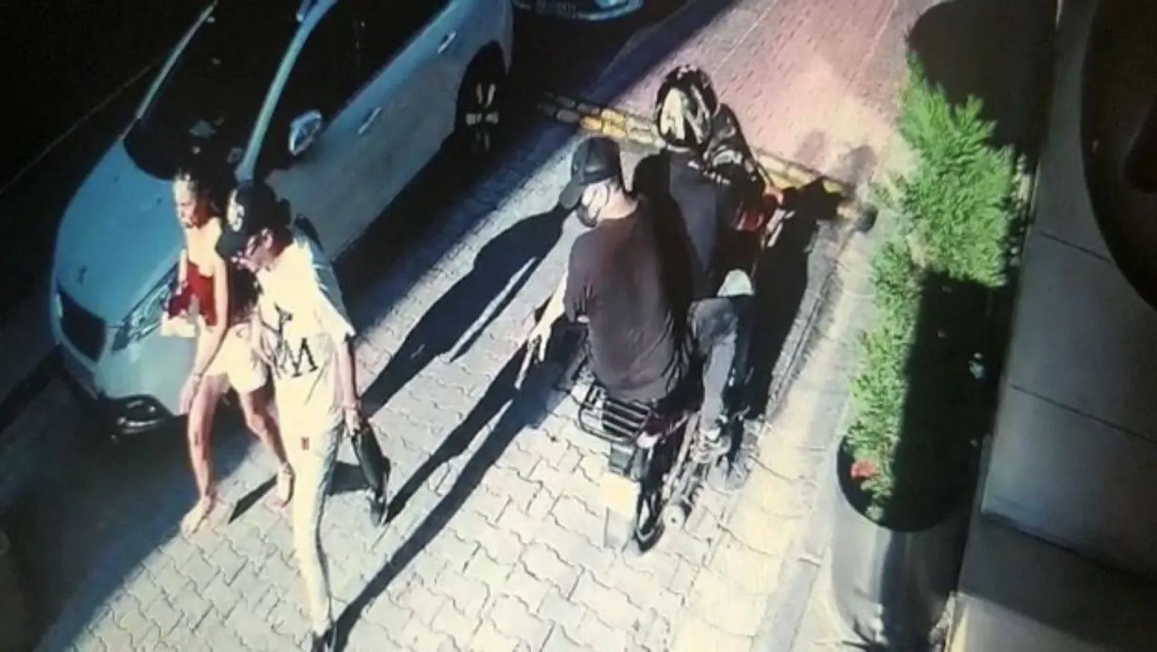 İstanbul'da sevgili çifte silahlı saldırı kamerada