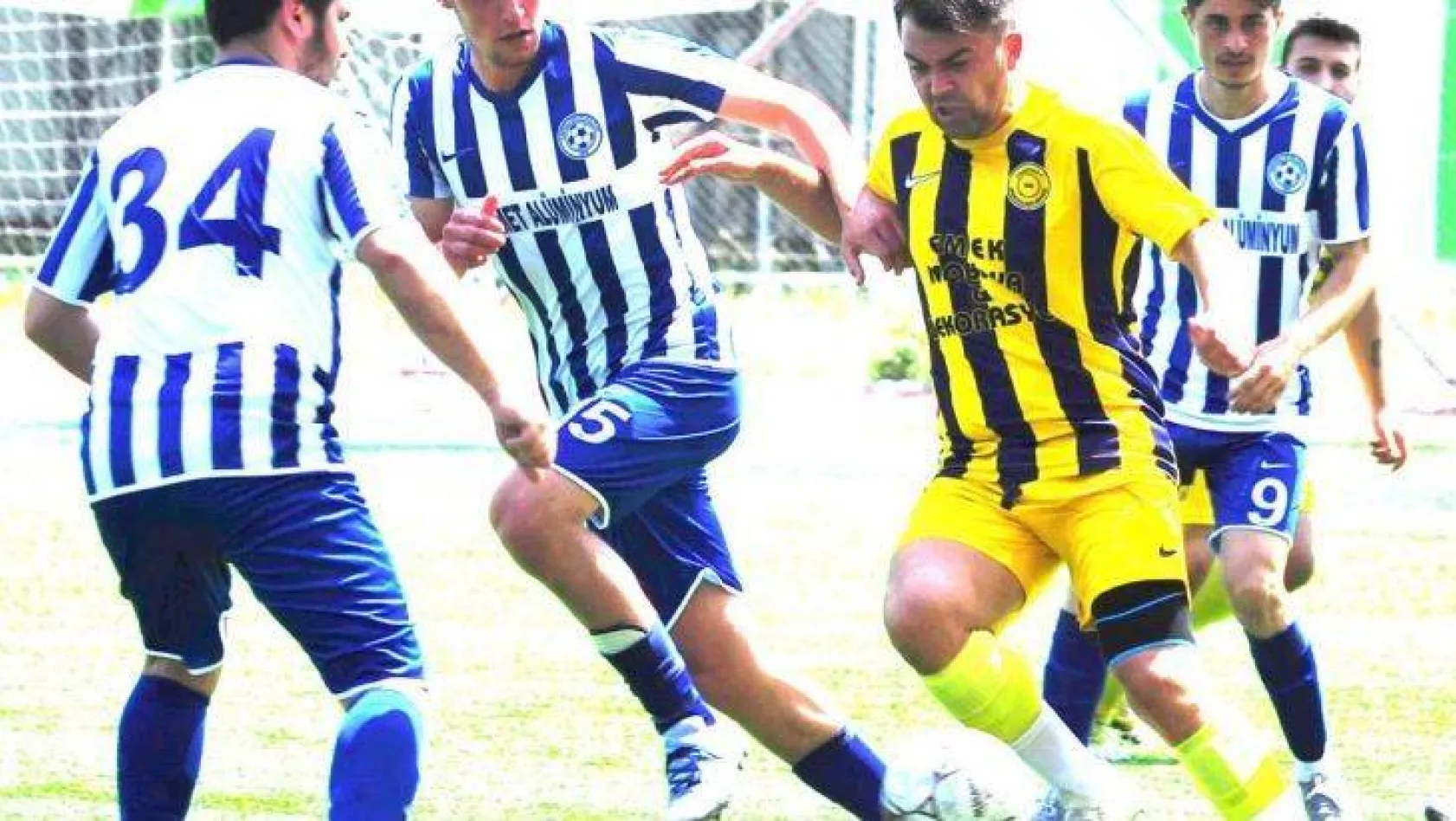 Kavaklıspor, Fenerköyspor'u 3-0'la geçti