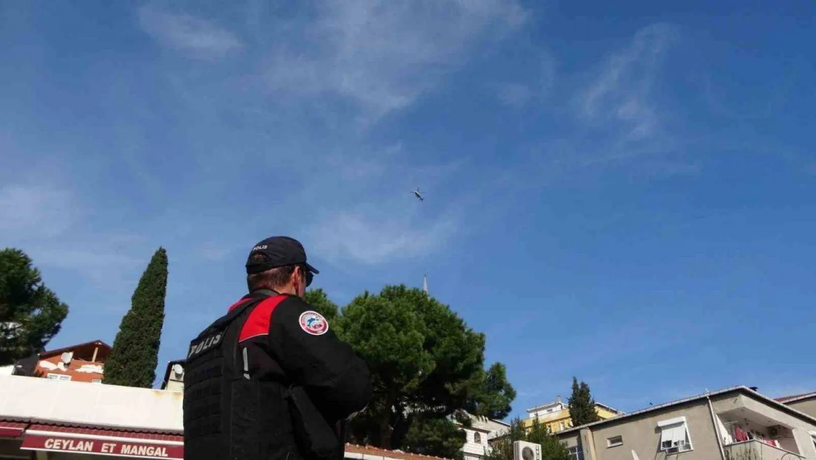 Maltepe'de helikopter destekli 'Huzurlu Sokaklar' denetimi