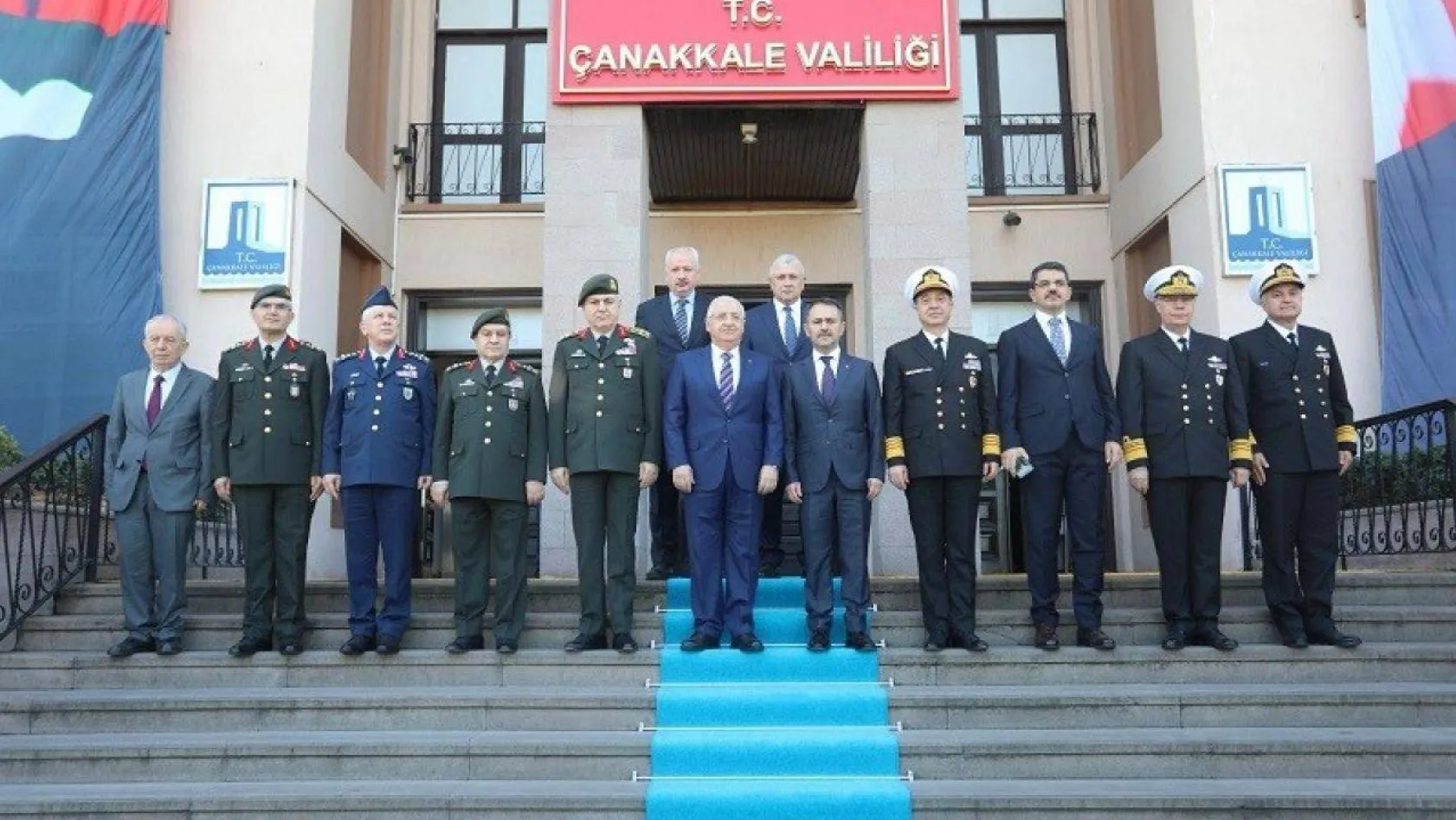 Milli Savunma Bakanı Yaşar Güler'den Çanakkale Valiliğine ziyaret