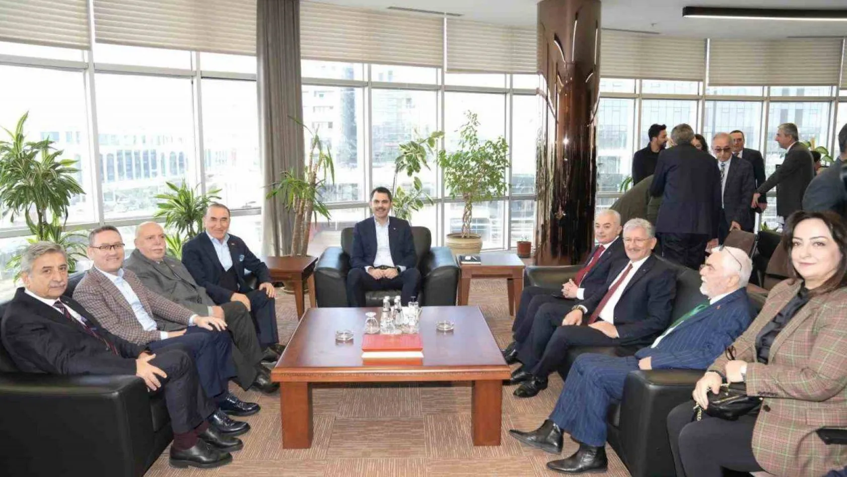Murat Kurum, İkitelli Organize Sanayi Sitesi'ni ziyaret etti