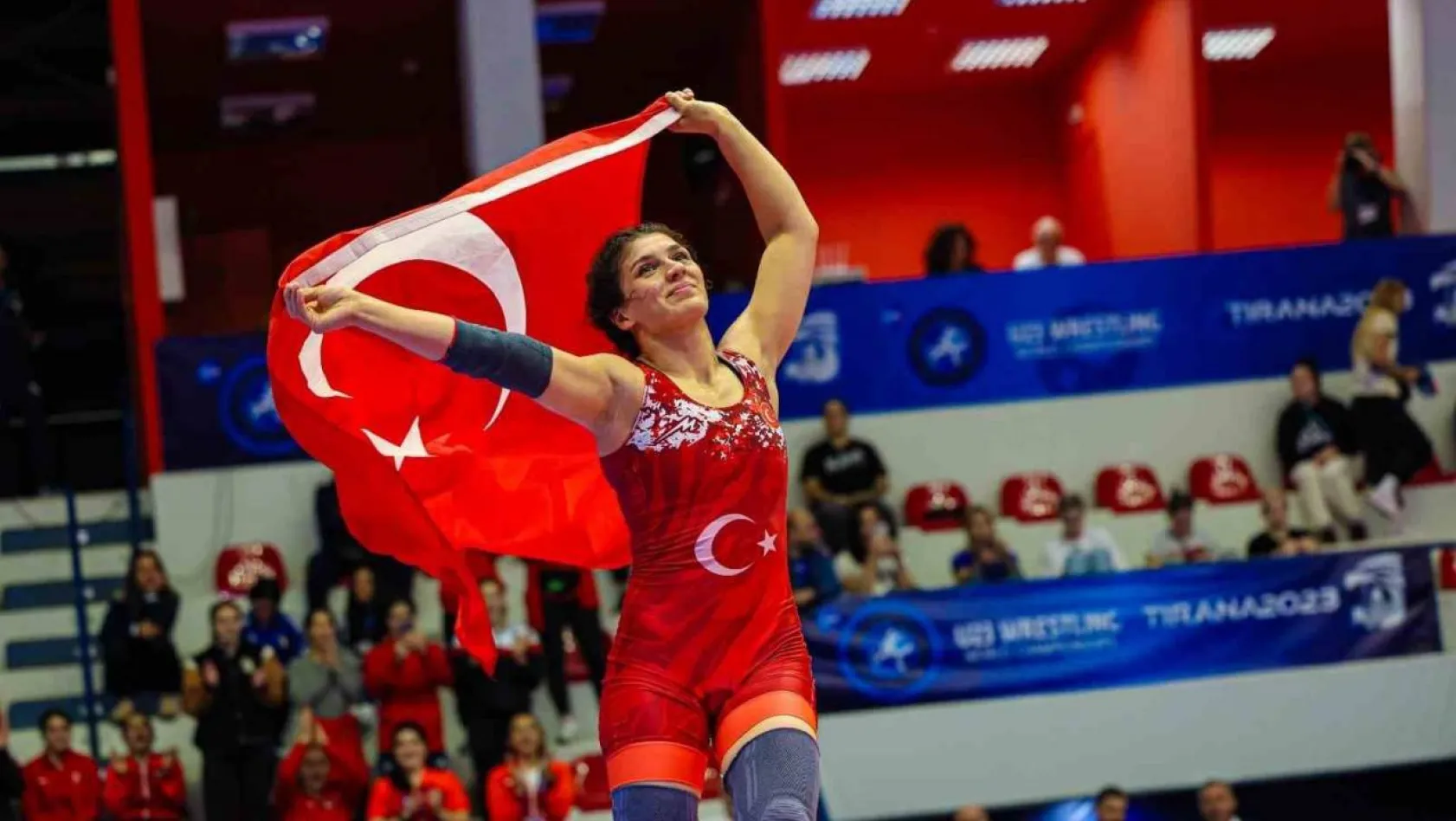 Nesrin Baş: 'Türk kadınının gücünü gösterdiğim için mutluyum'